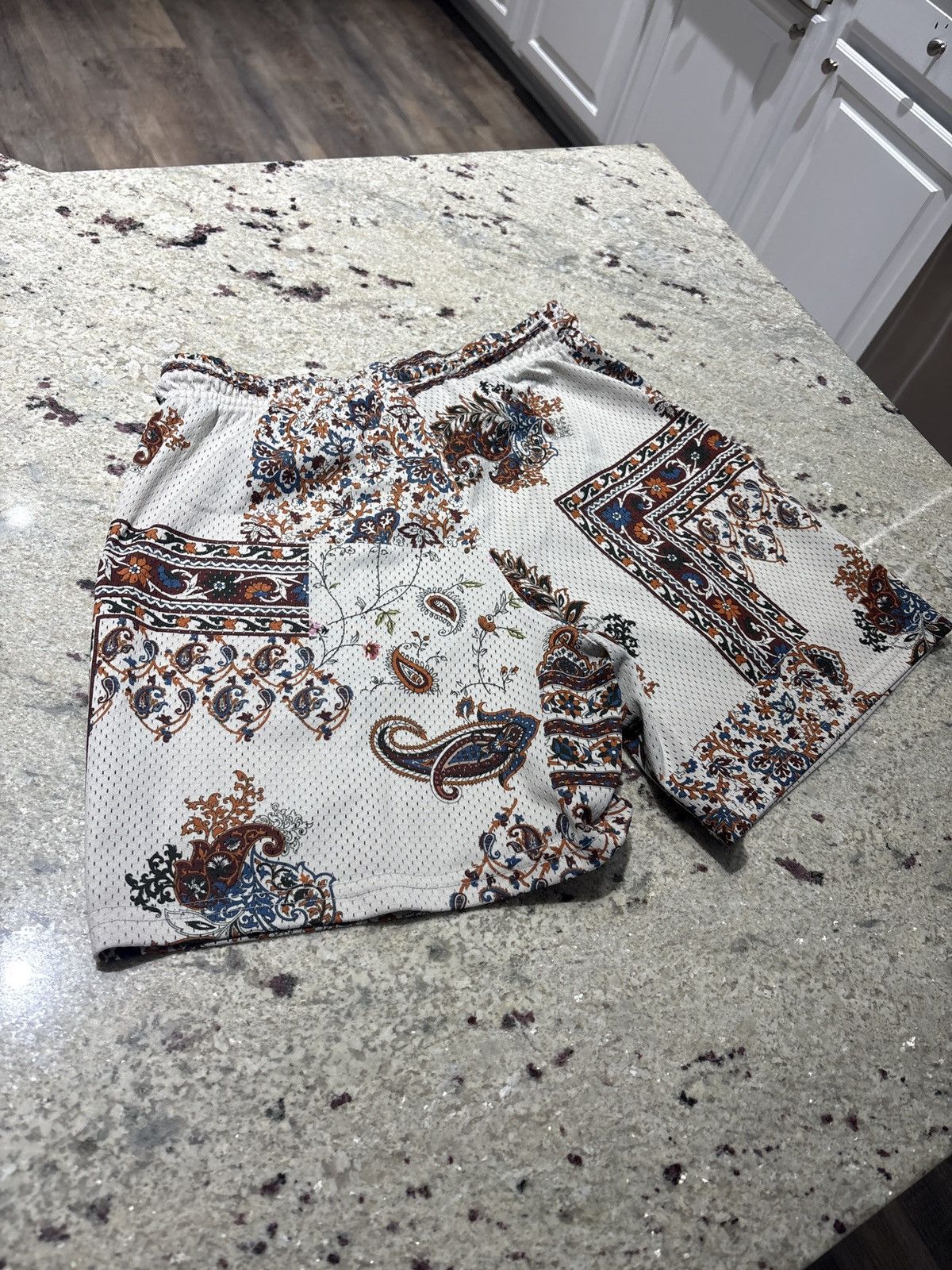Other Kinetic Kings White Pattern Shorts - Size S Size US 28 / EU 44 - 2 Thumbnail