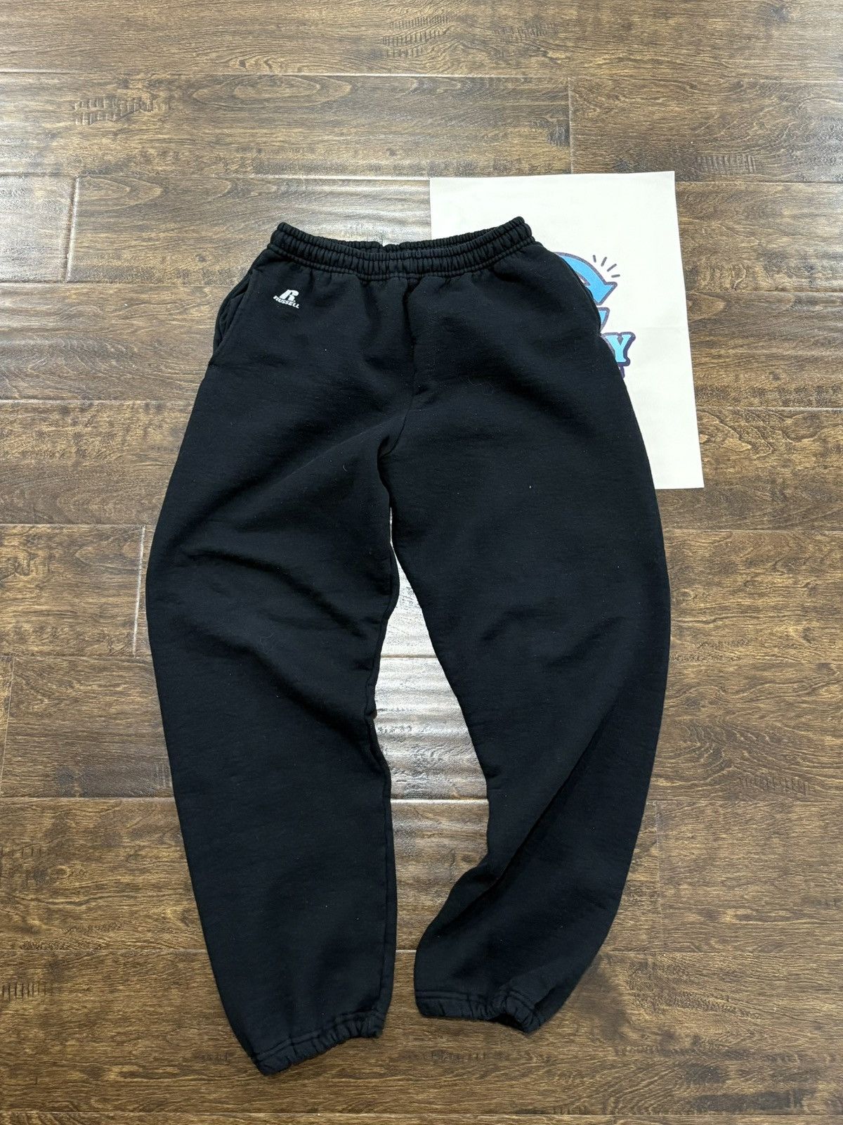 Russell Athletic RUSSELL ATHLETIC BLACK CUFFED SWEATPANTS MEDIUM Size US 32 / EU 48 - 1 Thumbnail
