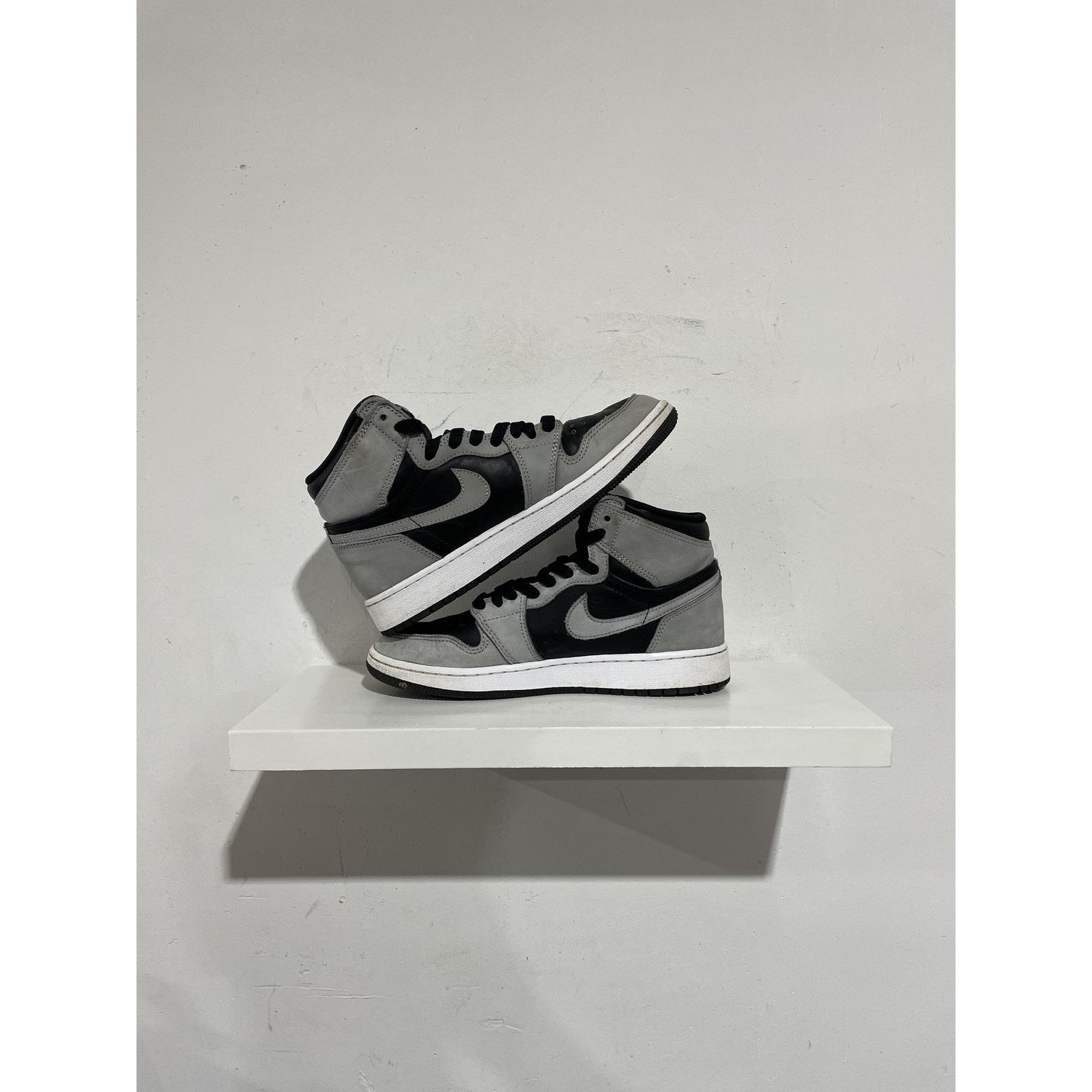 Nike NIKE JORDAN 1 SHADOW 2.0 SIZE 7Y PREOWNED Size US 7 / EU 40 - 2 Thumbnail