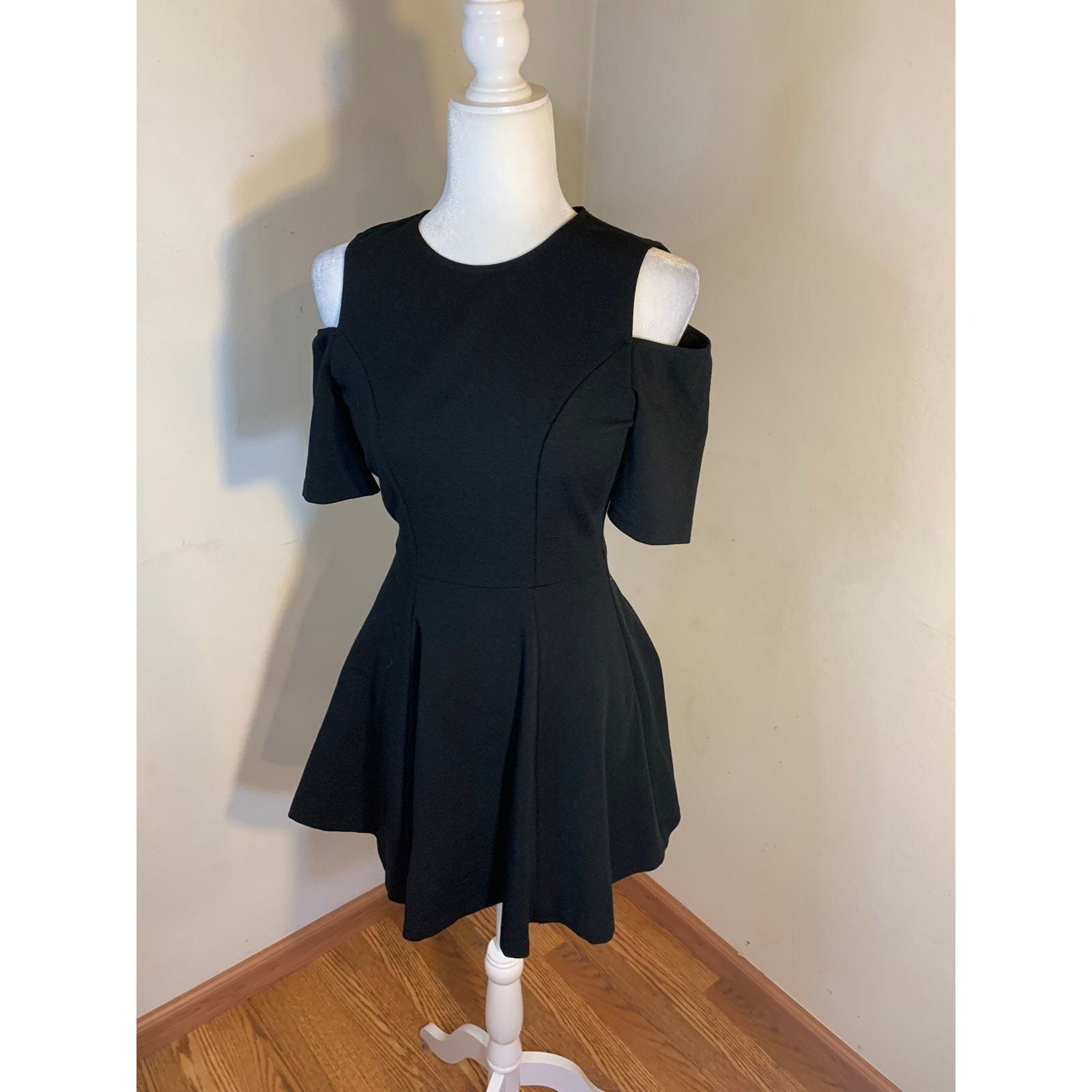 Other Bar III Womens Dress Size S Black Color Mini Dress Size S / US 4 / IT 40 - 4 Thumbnail