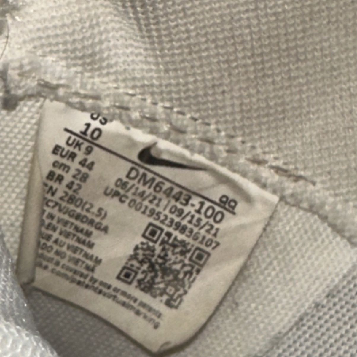 Nike × Sacai Size 10 - Nike sacai x Blazer Low White Patent Size US 10 / EU 43 - 6 Thumbnail