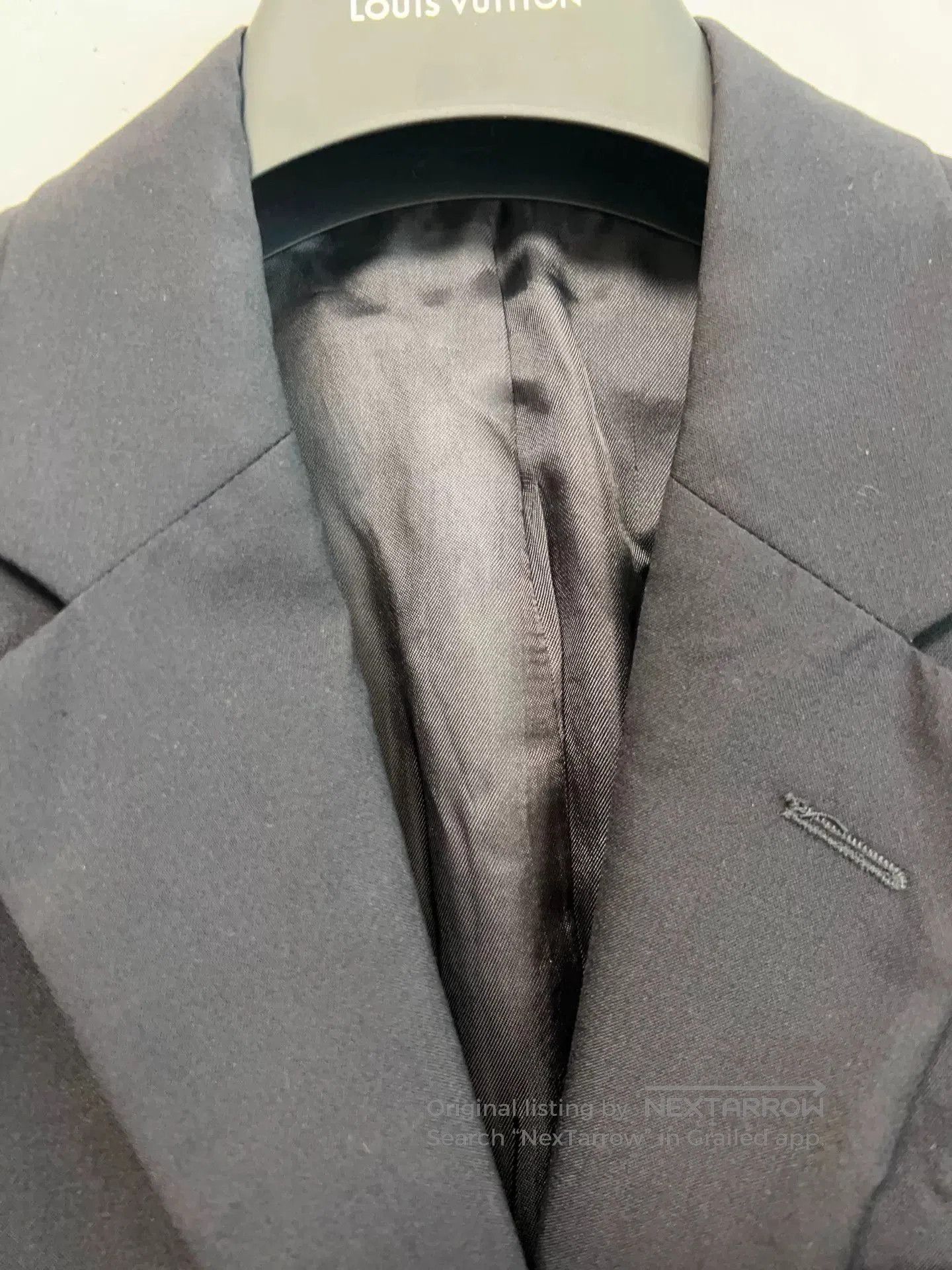 Prada Prada Black Suit with Sleeve Badge for Sale. Size US M / EU 48-50 / 2 - 3 Thumbnail