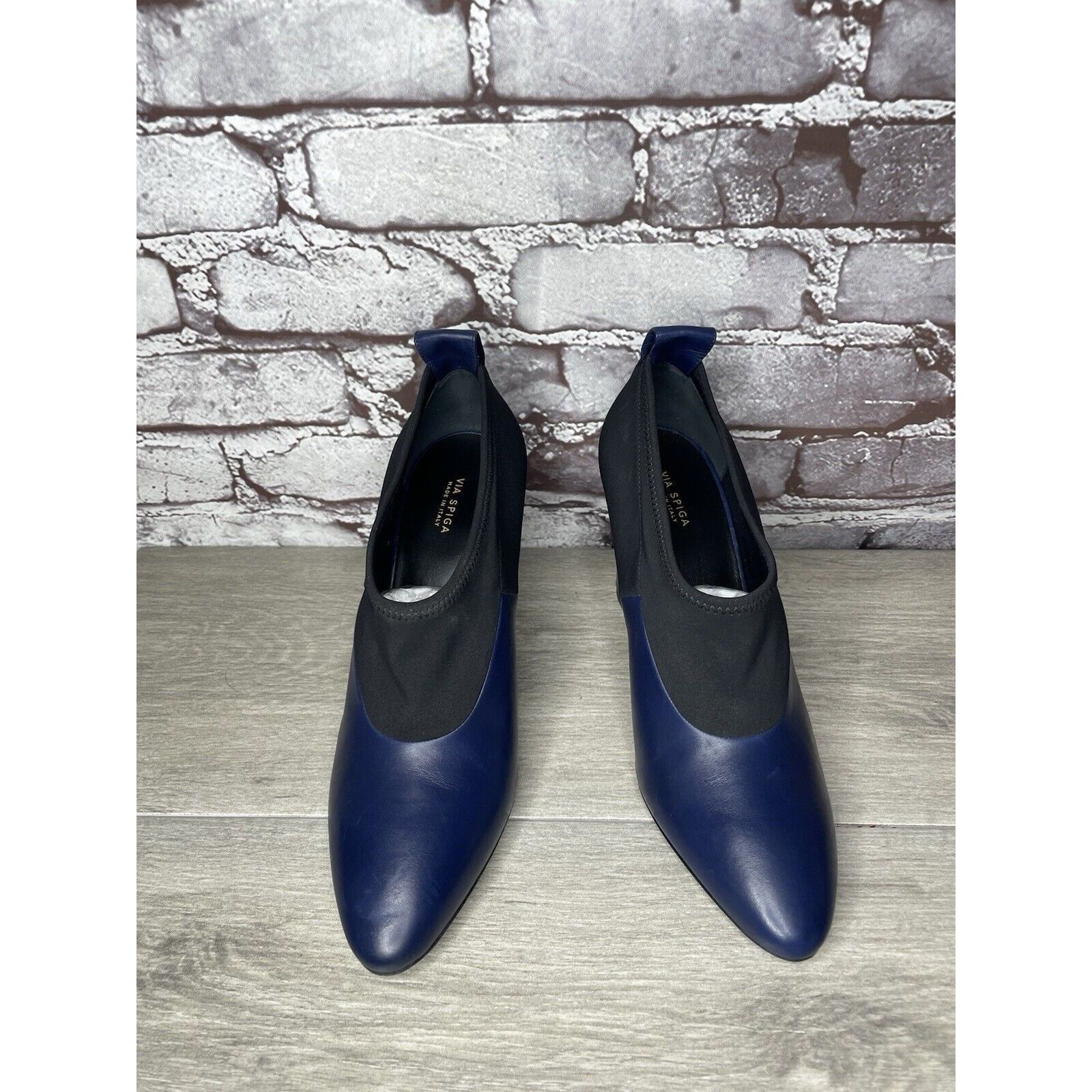 Other Via Spiga Midnight Navy Blue Leather Black Fabric Heels Wome Size US 8.5 / IT 38.5 - 22 Thumbnail