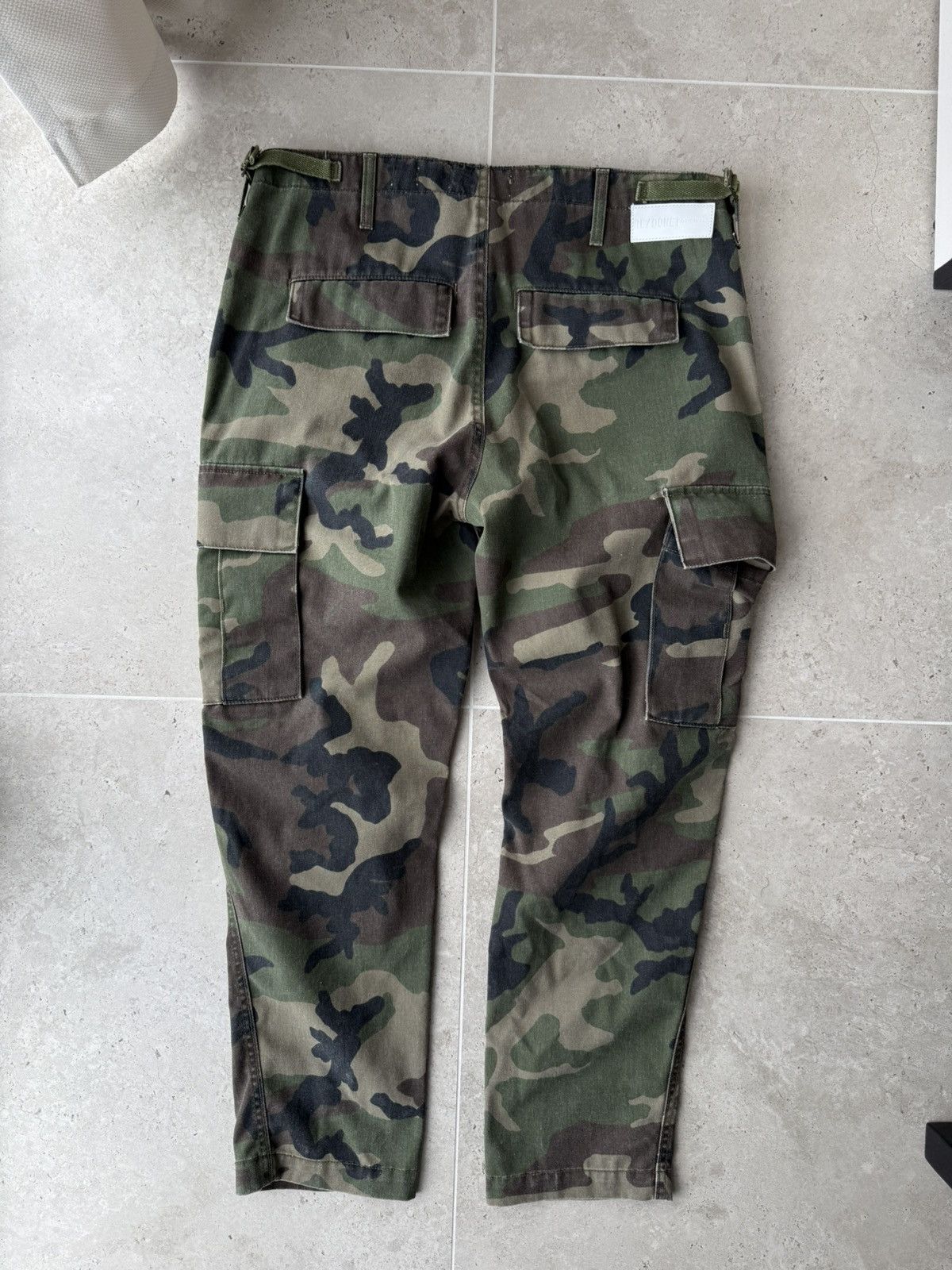 RE/DONE RE/DONE Multicolor Camo Cargo Pants Size US 31 - 2 Thumbnail