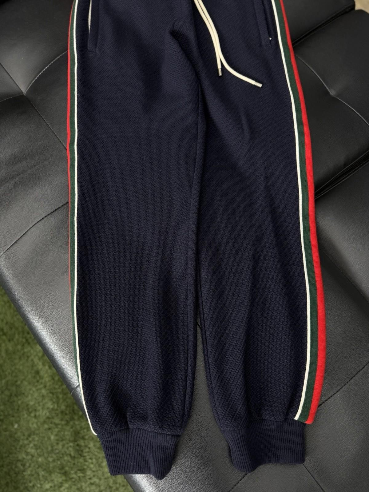Gucci Authentic Gucci Logo Navy Joggers Wool (XS) $1200 Retail Size US 28 / EU 44 - 4 Thumbnail