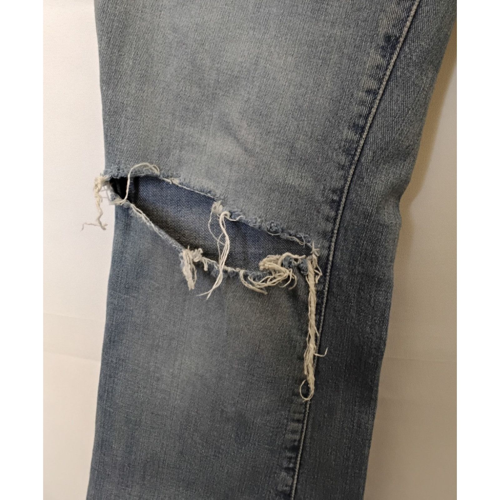 MOTHER Mother Jeans The Slacker Fray Women's 26x31 Light Wash Size 26" / US 2 / IT 38 - 5 Thumbnail