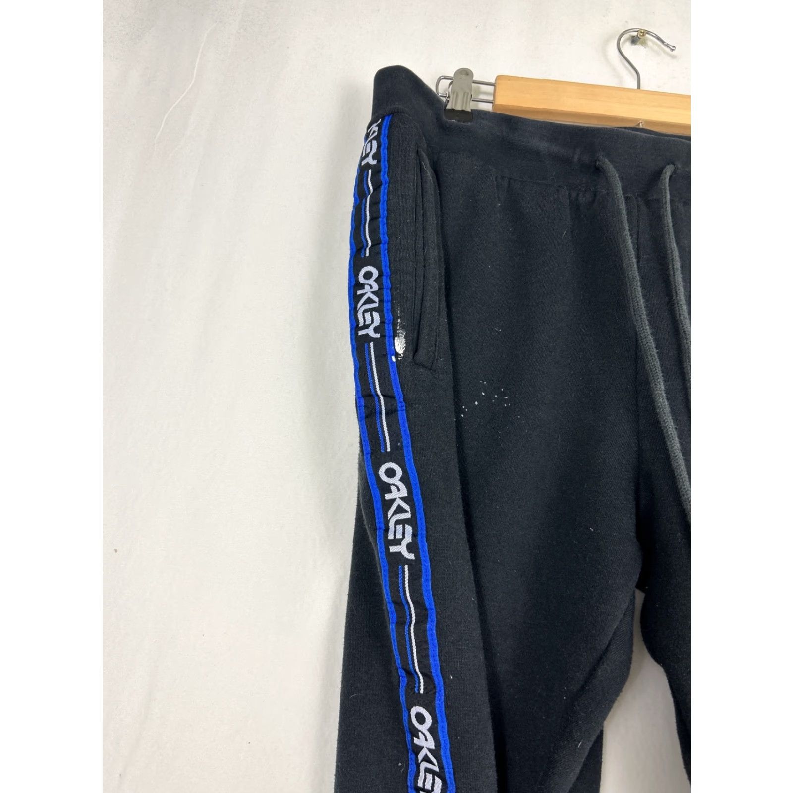 Oakley Oakley Mens Large Custom Fit Joggers Ankle Piping Blue Black 34x28 Stains Size US 33 - 7 Thumbnail