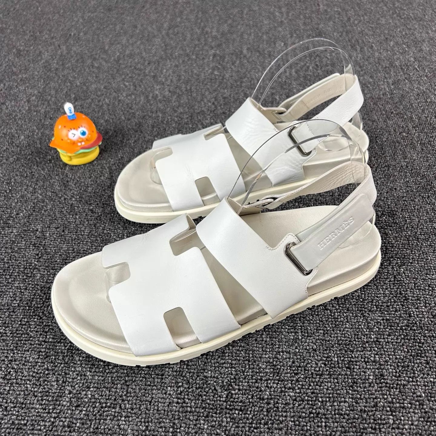 Hermes Hermes White Erji Slipper HB6772 42 Size US 9 / EU 42 - 1 Thumbnail