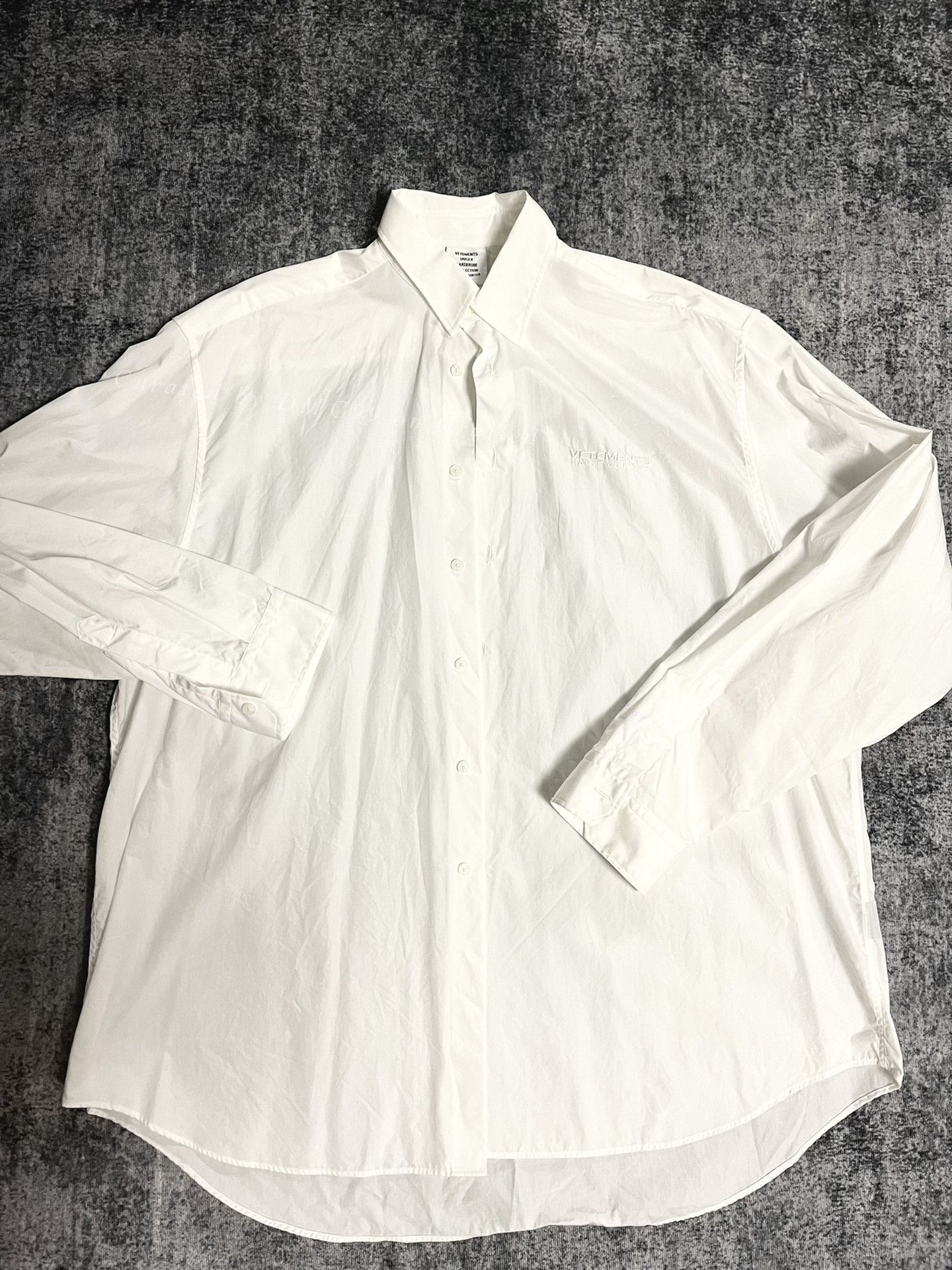 Vetements Vetements White Embroidered Logo Long Sleeve Shirt Size US S / EU 44-46 / 1 - 1 Thumbnail