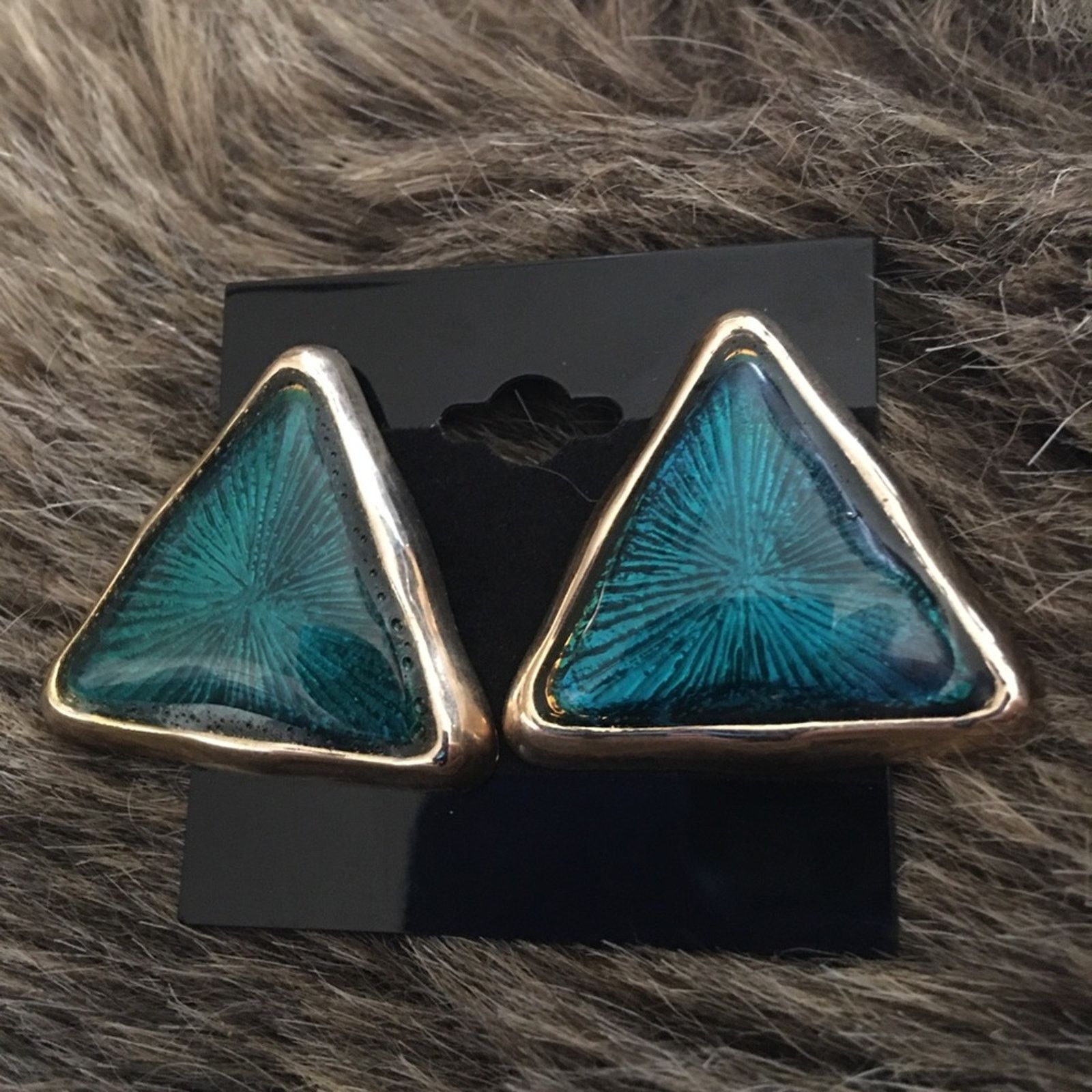 Vintage Vintage teal blue resin gold tone triangle earring Size ONE SIZE - 2 Thumbnail