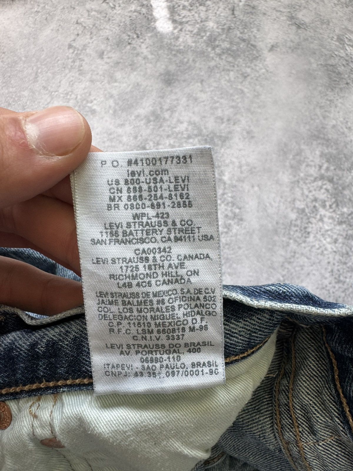 Levi's × Vintage Vintage Levi’s 501 Faded Blue Jeans 34x30 Size US 34 / EU 50 - 16 Thumbnail