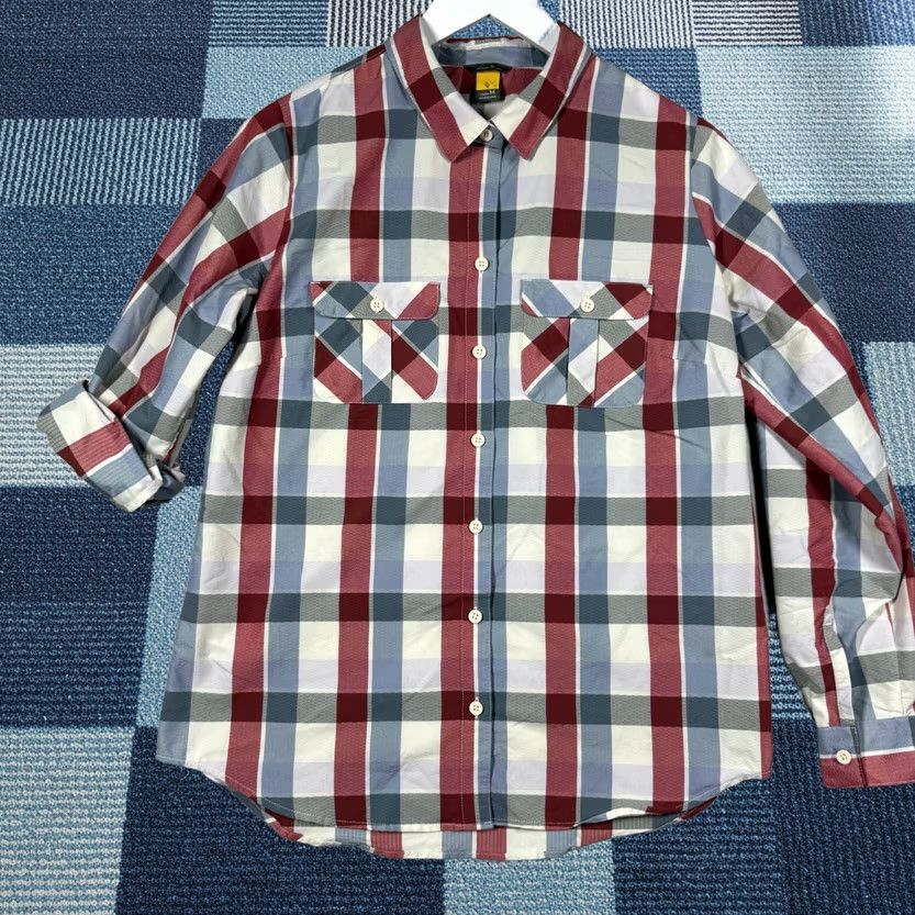 Eddie Bauer Eddie Bauer Shirt Womens Medium Plaid Travex Button Down Long Sleeve Outdoor Size M / US 6-8 / IT 42-44 - 1 Thumbnail