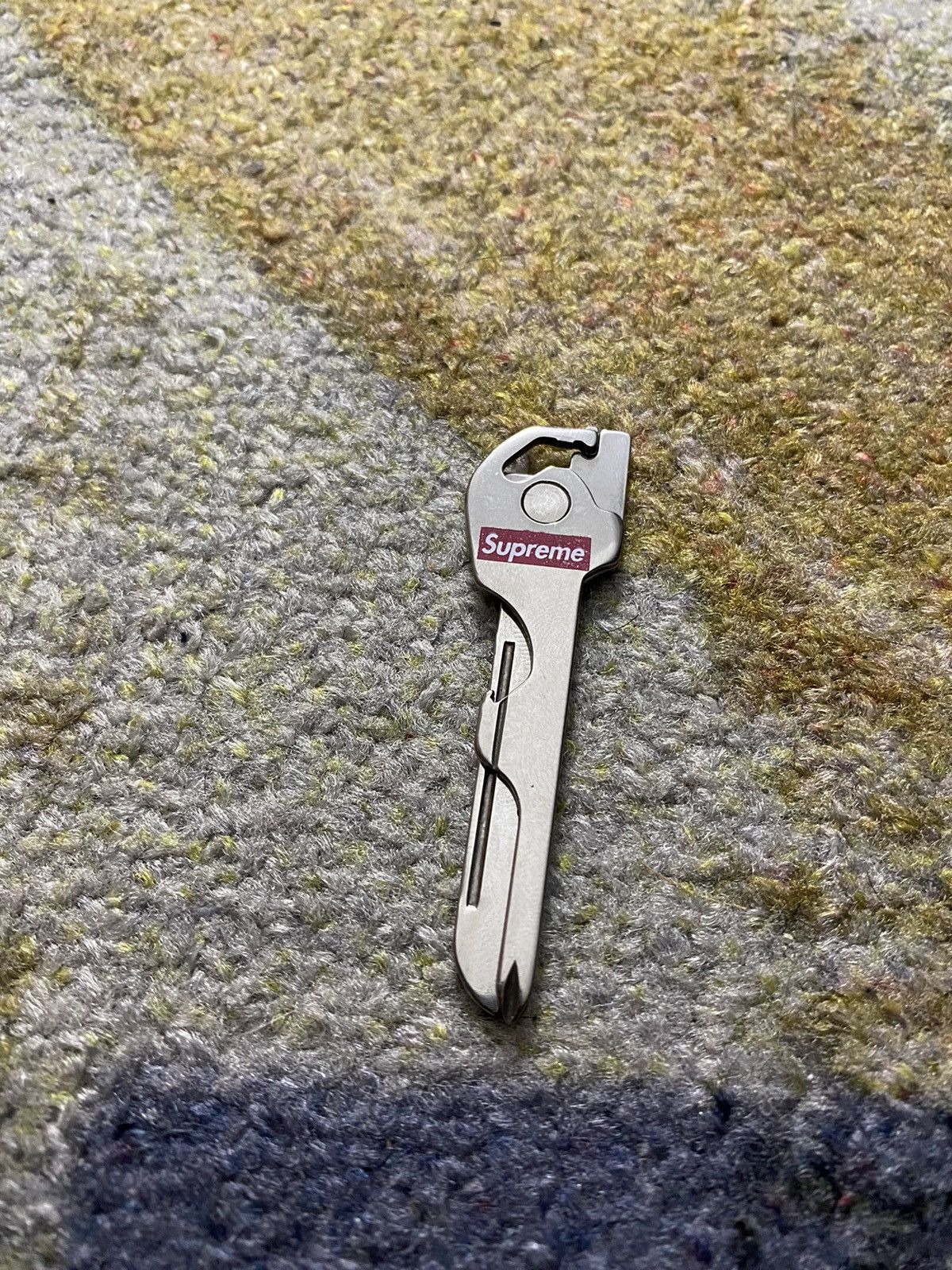 Supreme Supreme Swiss Tech Multi Tool Utility Key Size ONE SIZE - 2 Thumbnail