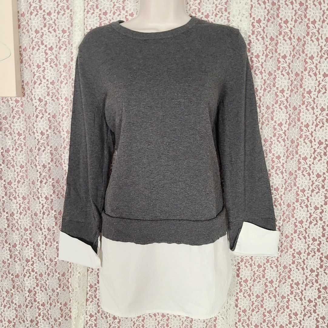 Vince Camuto Vince Camuto faux layered gray knit sweater size medium Size M / US 6-8 / IT 42-44 - 1 Thumbnail