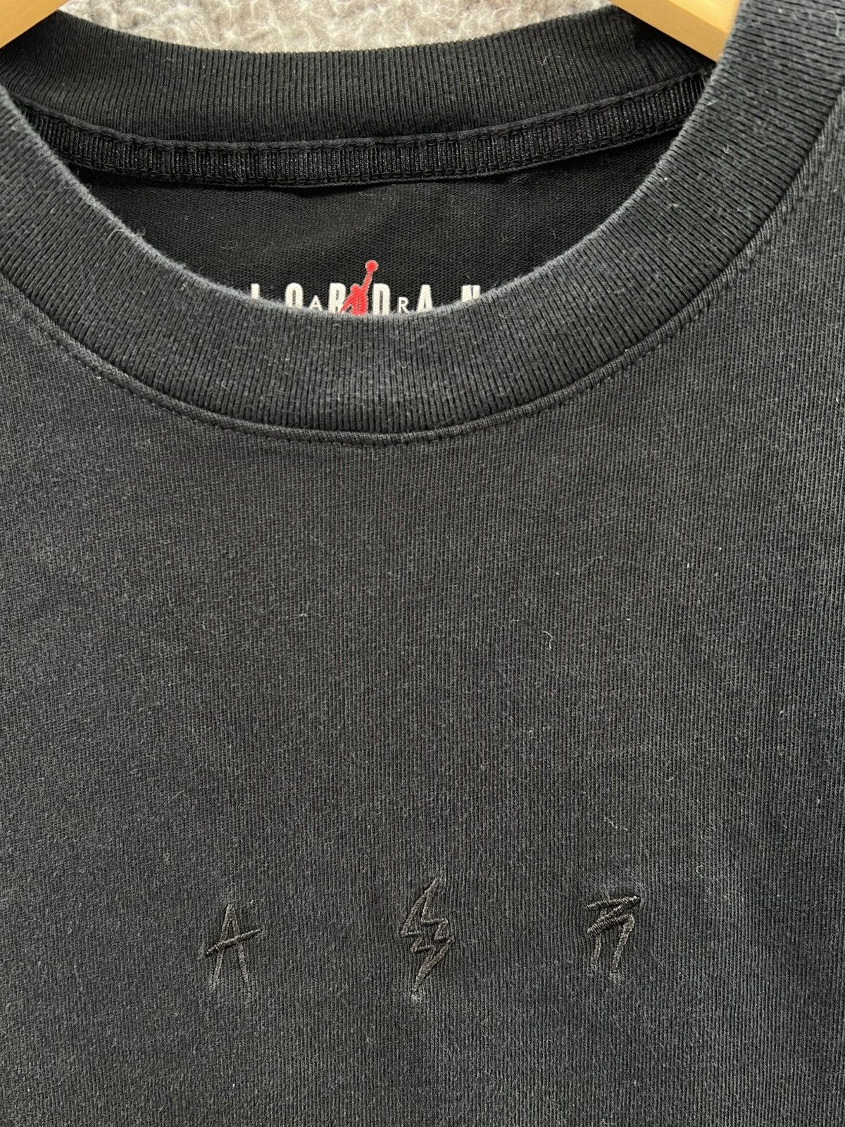 J Balvin × Jordan Brand Nike Jordan x J Balvin FW23 Black T-Shirt FV1379-010 Size US M / EU 48-50 / 2 - 5 Thumbnail