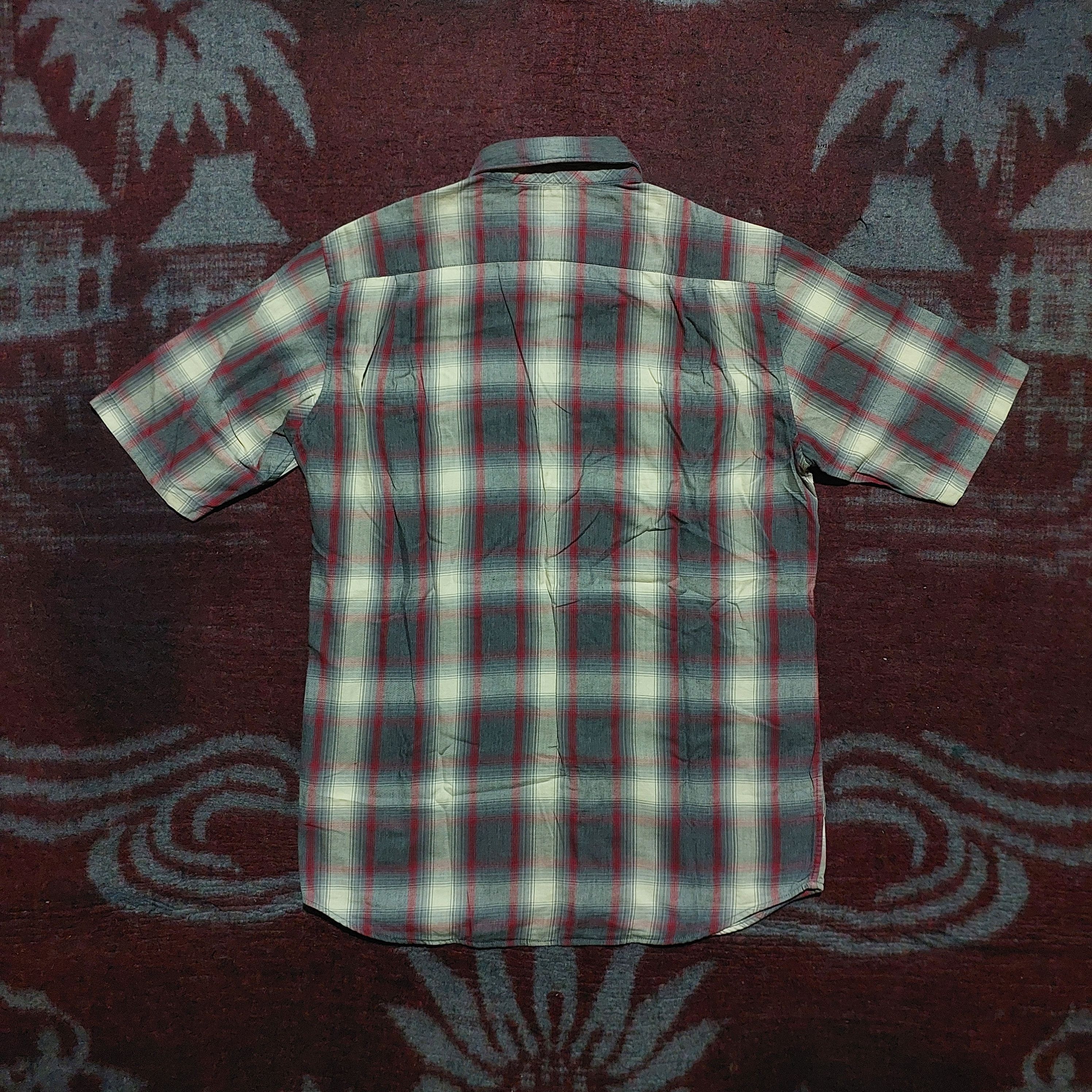 Undercover × Uniqlo Uniqlo x Undercover red line plaid shirt Size US S / EU 44-46 / 1 - 2 Thumbnail
