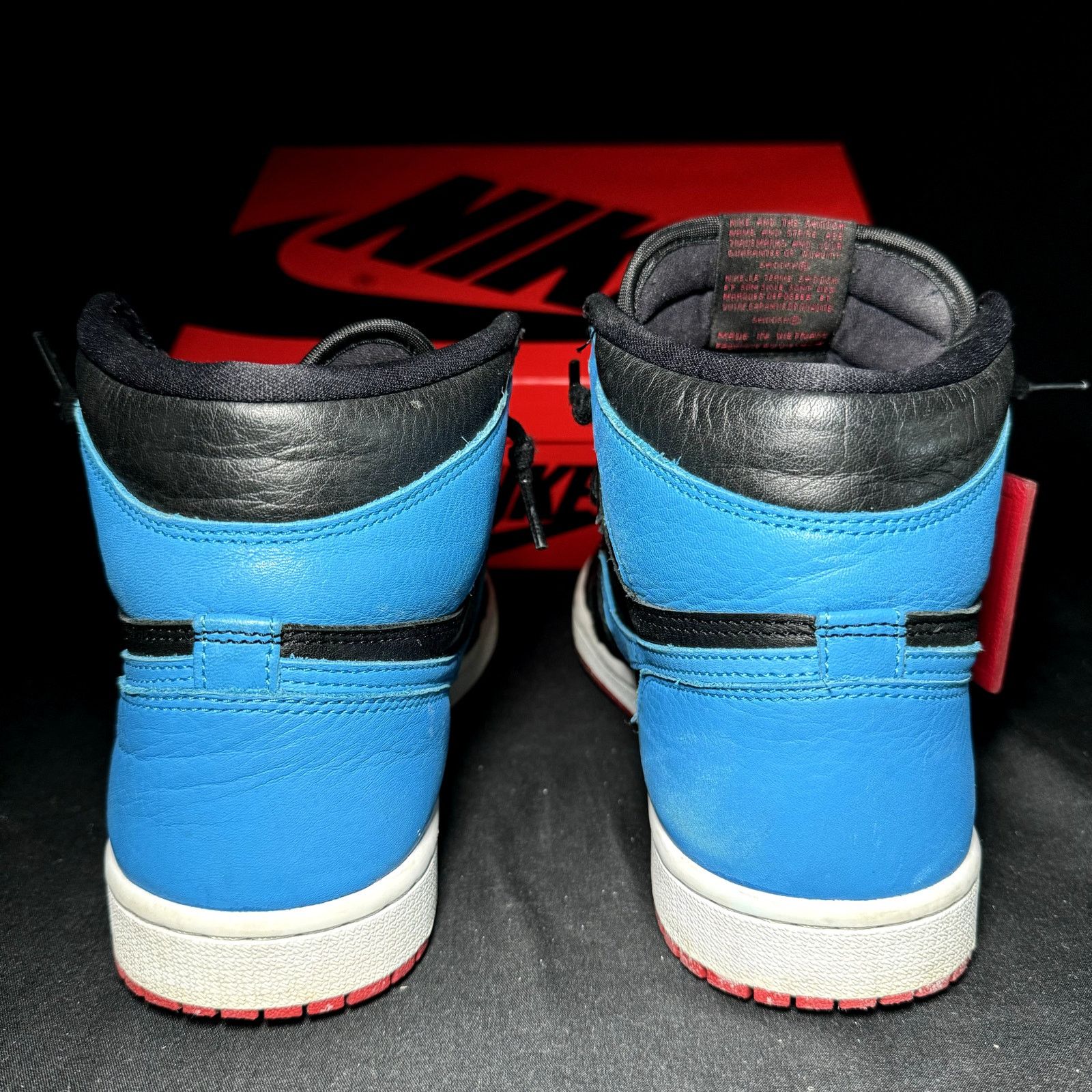 Jordan Brand × Nike Wmns Air Jordan 1 High OG NC to Chi Women's Shoes - Size 9 Size US 9 / IT 39 - 5 Thumbnail