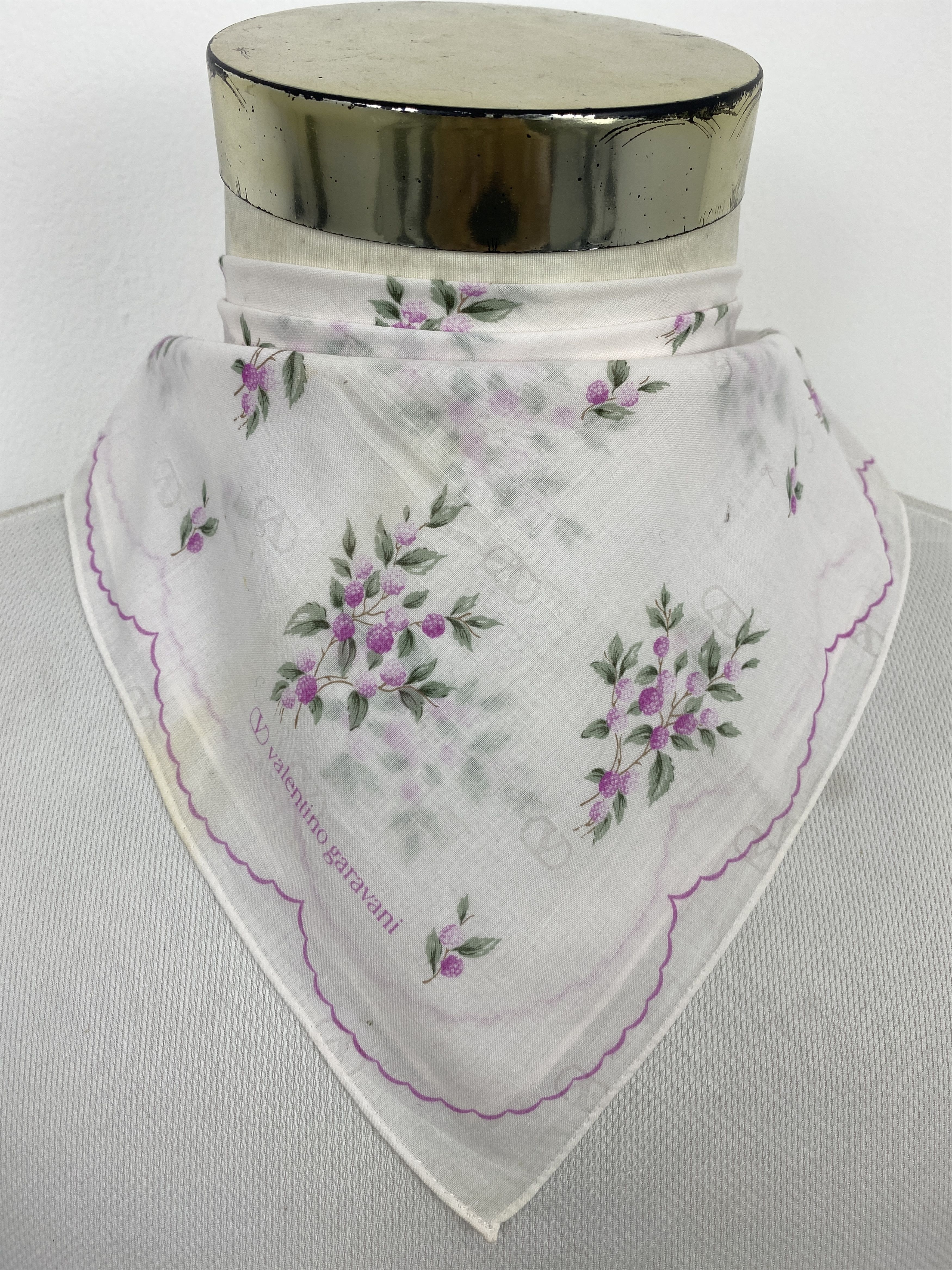 Valentino Valentino Garavani Handkerchief / Neckerchief KT0354 Size ONE SIZE - 1 Thumbnail