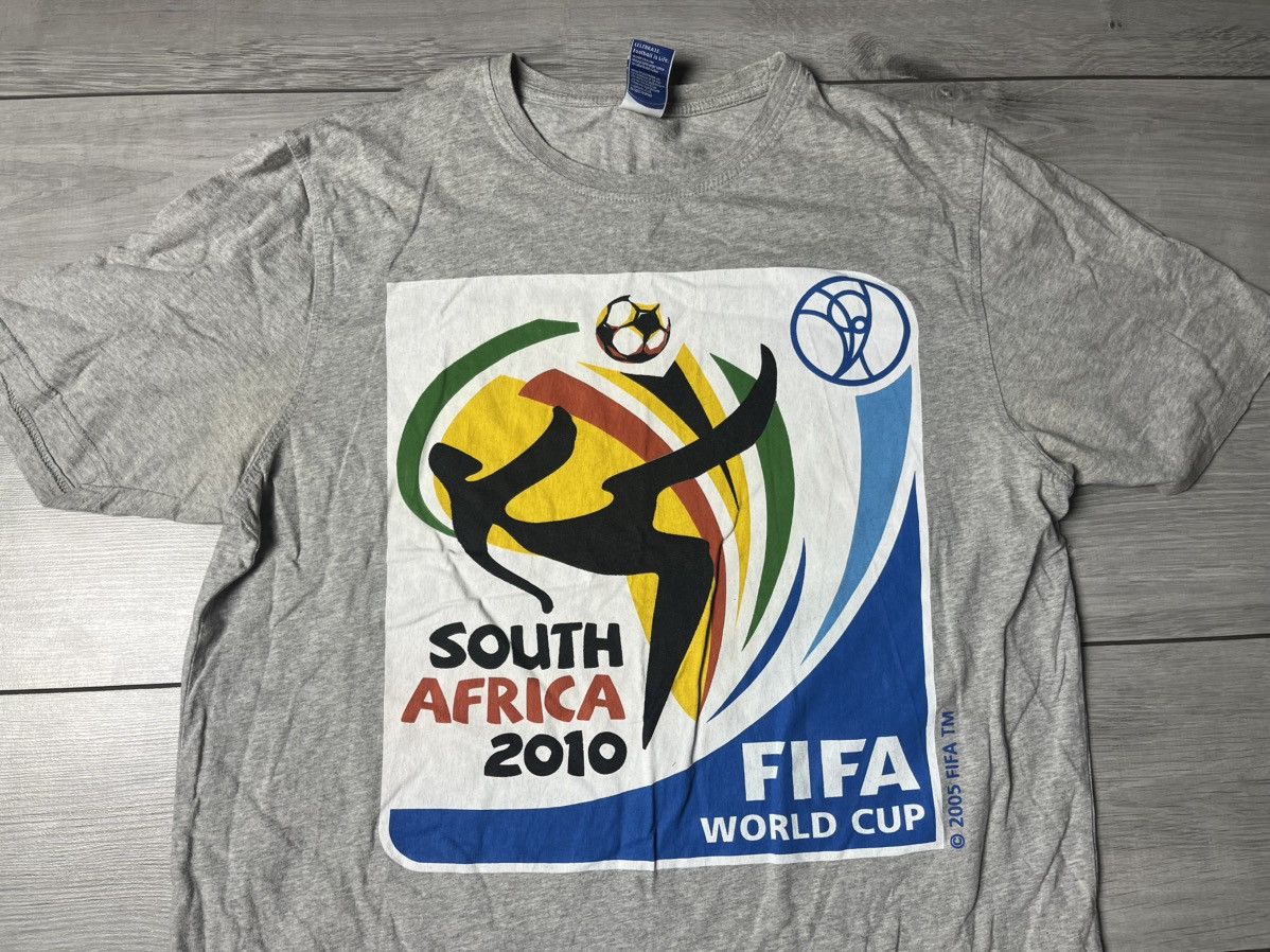 Vintage Vintage South Africa 2010 Fifa world cup Tshirt Size US L / EU 52-54 / 3 - 3 Thumbnail