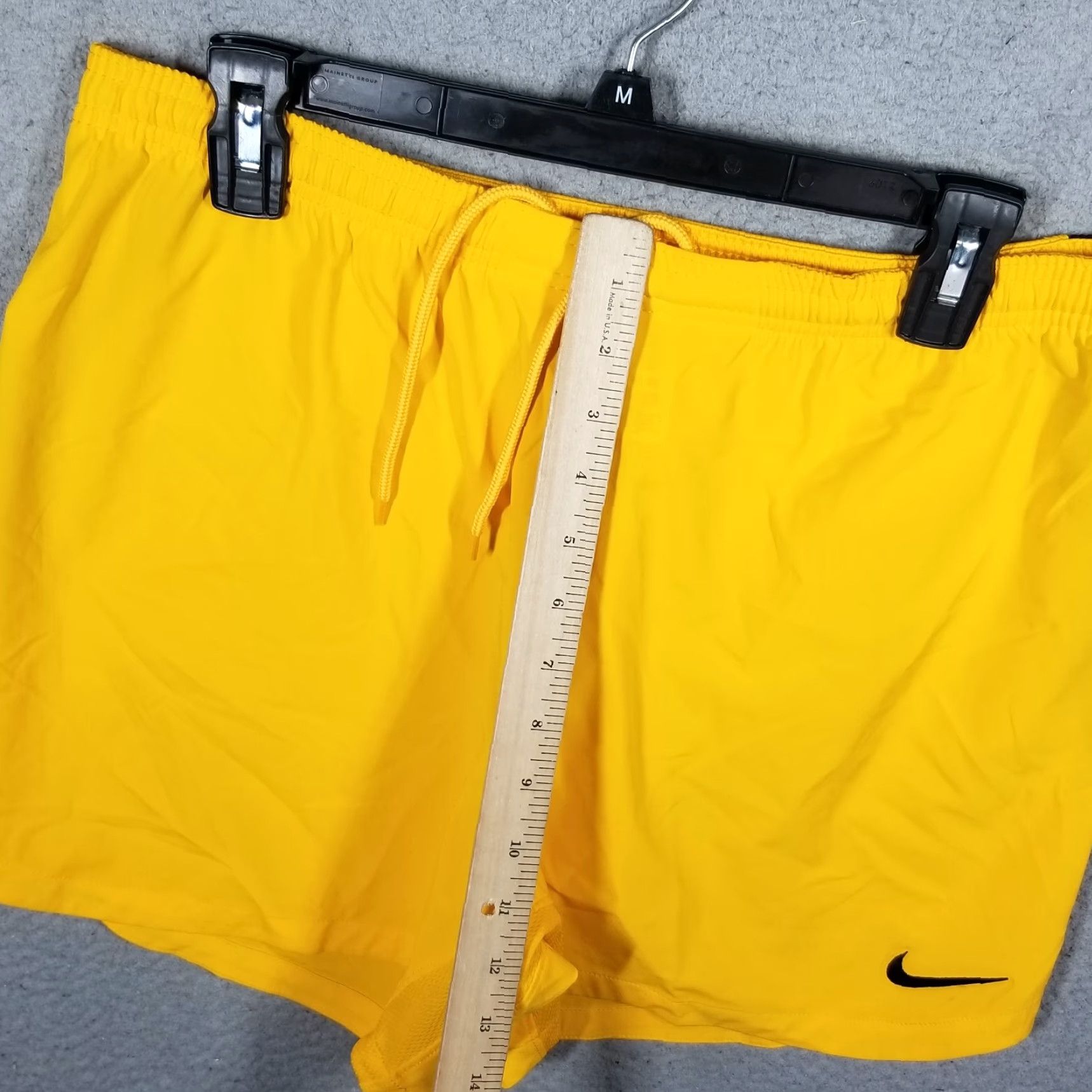 Nike Nike Shorts Womens Medium Training Running Athletic Gym Soccer Activewear Yellow Size 32" / US 10 / IT 46 - 4 Thumbnail
