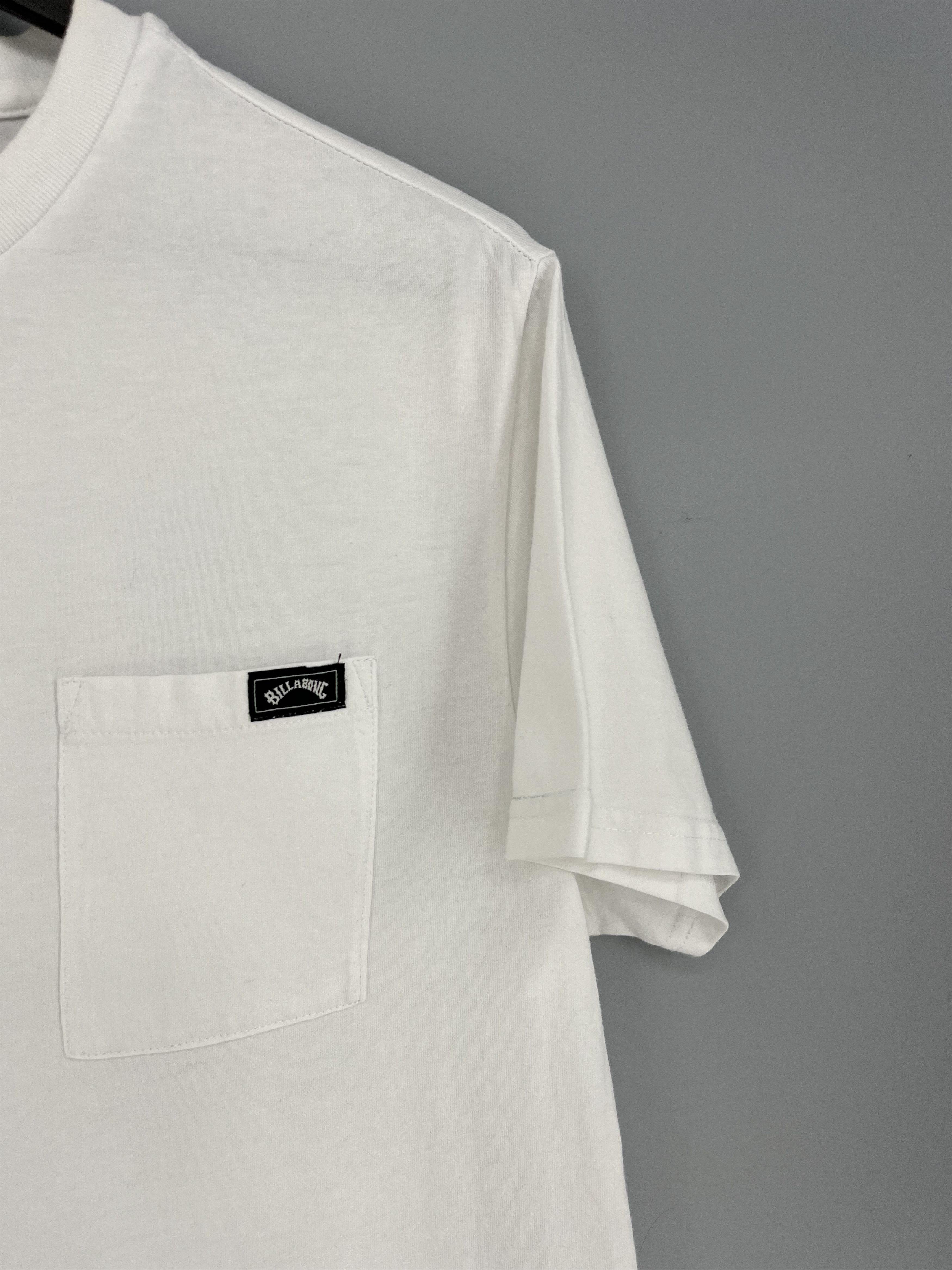 Billabong Vintage Billabong Mini Logo Australia White shirt Surf Wear Size US M / EU 48-50 / 2 - 6 Thumbnail
