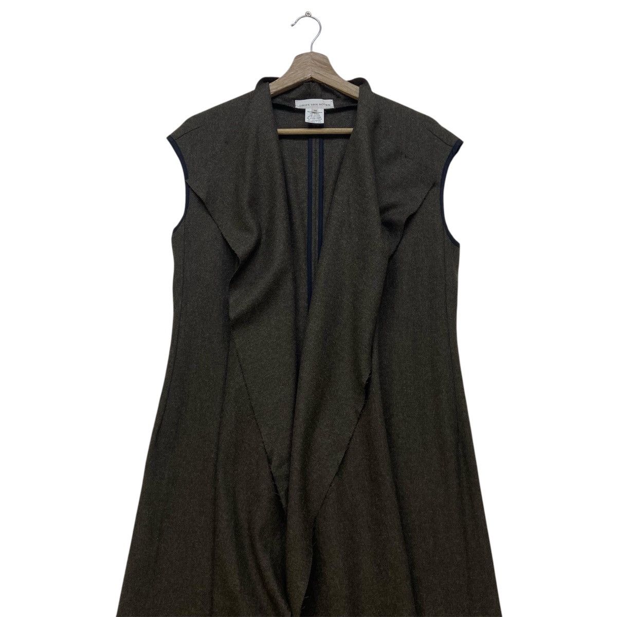 Dries Van Noten Sleeveless & Buttonless Distressed Wool Long Cardigan Coat Size XS / US 0-2 / IT 36-38 - 2 Thumbnail