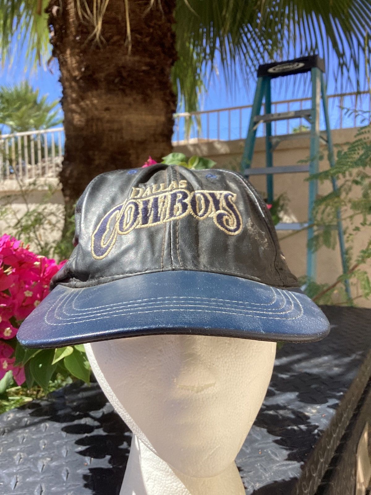 NFL Vintage 90s NFL Dallas Cowboys leather USA made snapback hat Size ONE SIZE - 1 Thumbnail