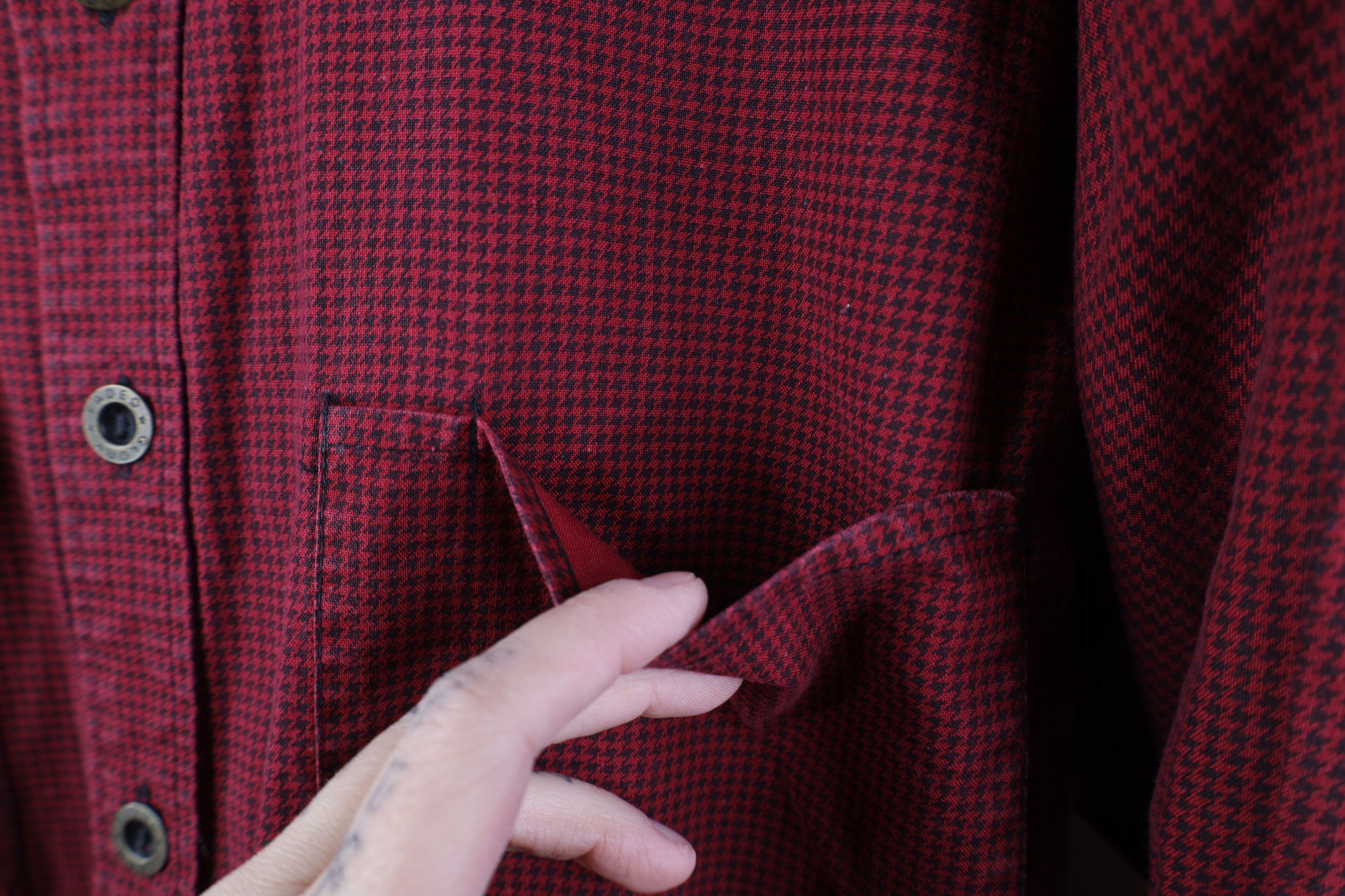 Vintage Vintage 90s Streetwear Houndstooth Collared Button Shirt Size US M / EU 48-50 / 2 - 6 Thumbnail