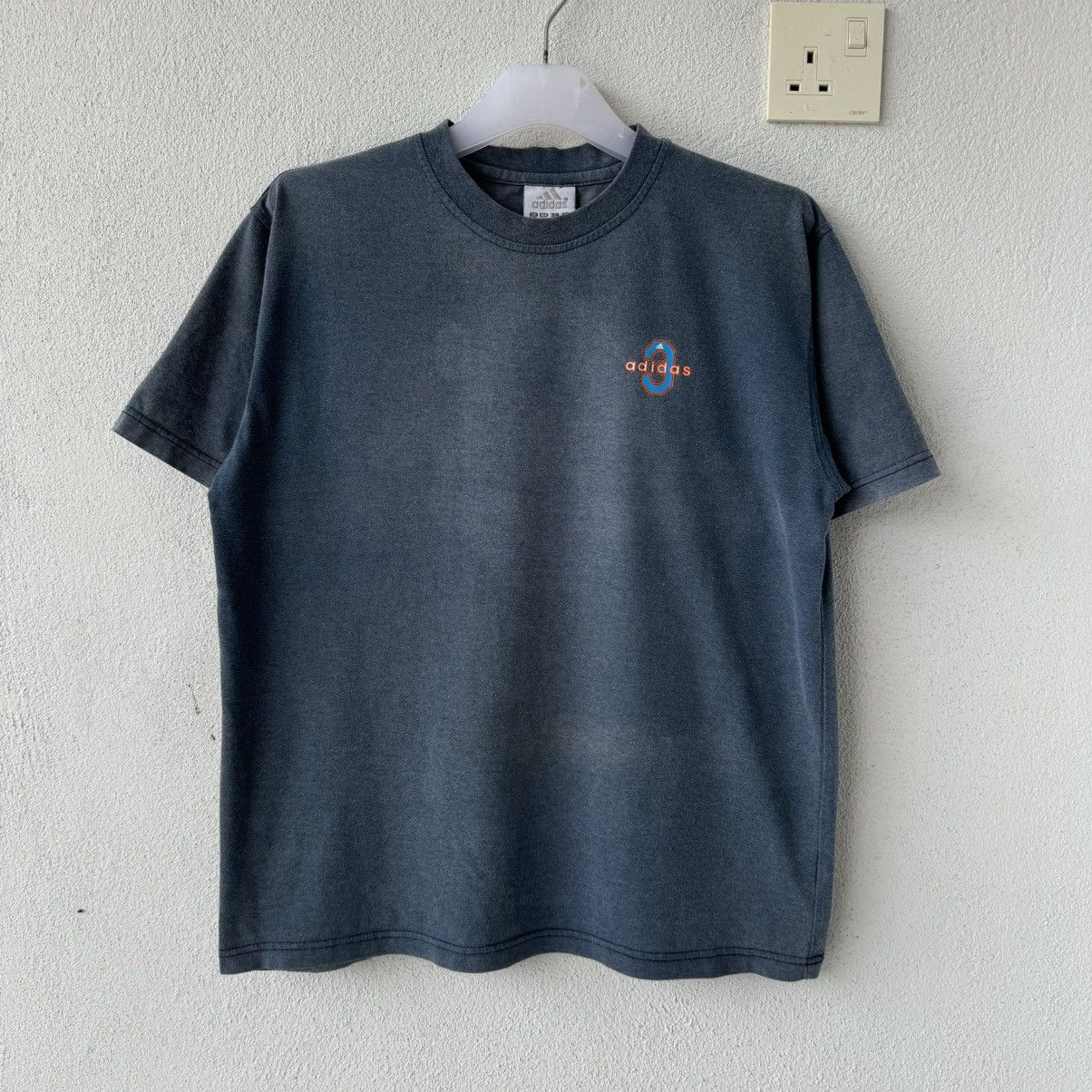 Adidas ADIDAS t shirt spell out big logo.. NO 3 Size US M / EU 48-50 / 2 - 4 Thumbnail