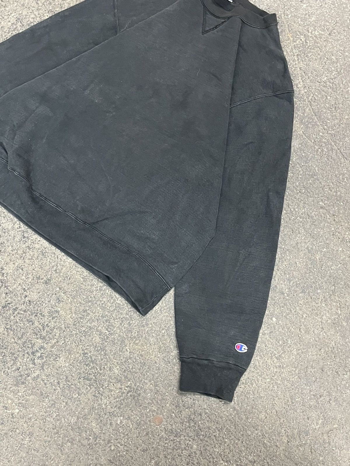 Champion × Vintage Champion 90s blank sweatshirt black vintage hype skater Size US XL / EU 56 / 4 - 2 Thumbnail