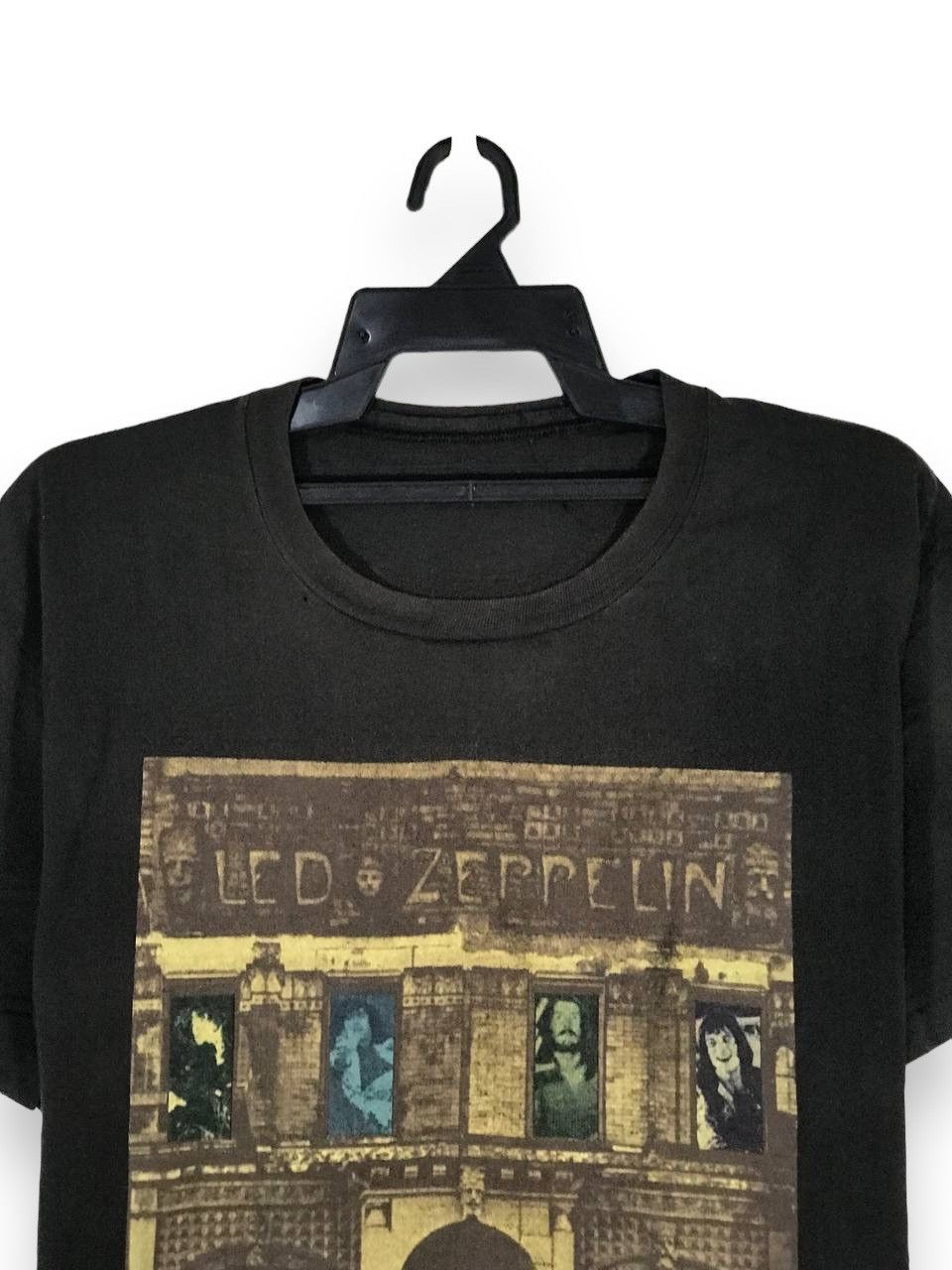Band Tees Vintage 1988 Led Zeppelin Physical Graffiti album Size US L / EU 52-54 / 3 - 2 Thumbnail