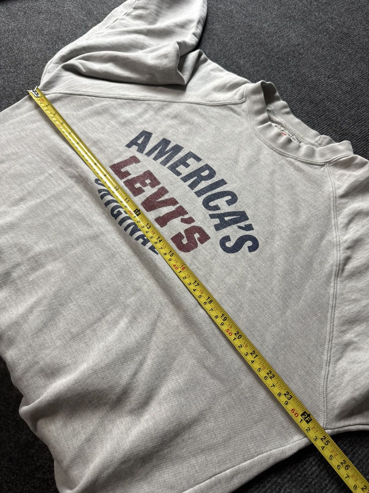 Levi's Vintage Clothing Vintage Levi’s USA America’s Original Crewneck Distressed Size US L / EU 52-54 / 3 - 23 Thumbnail
