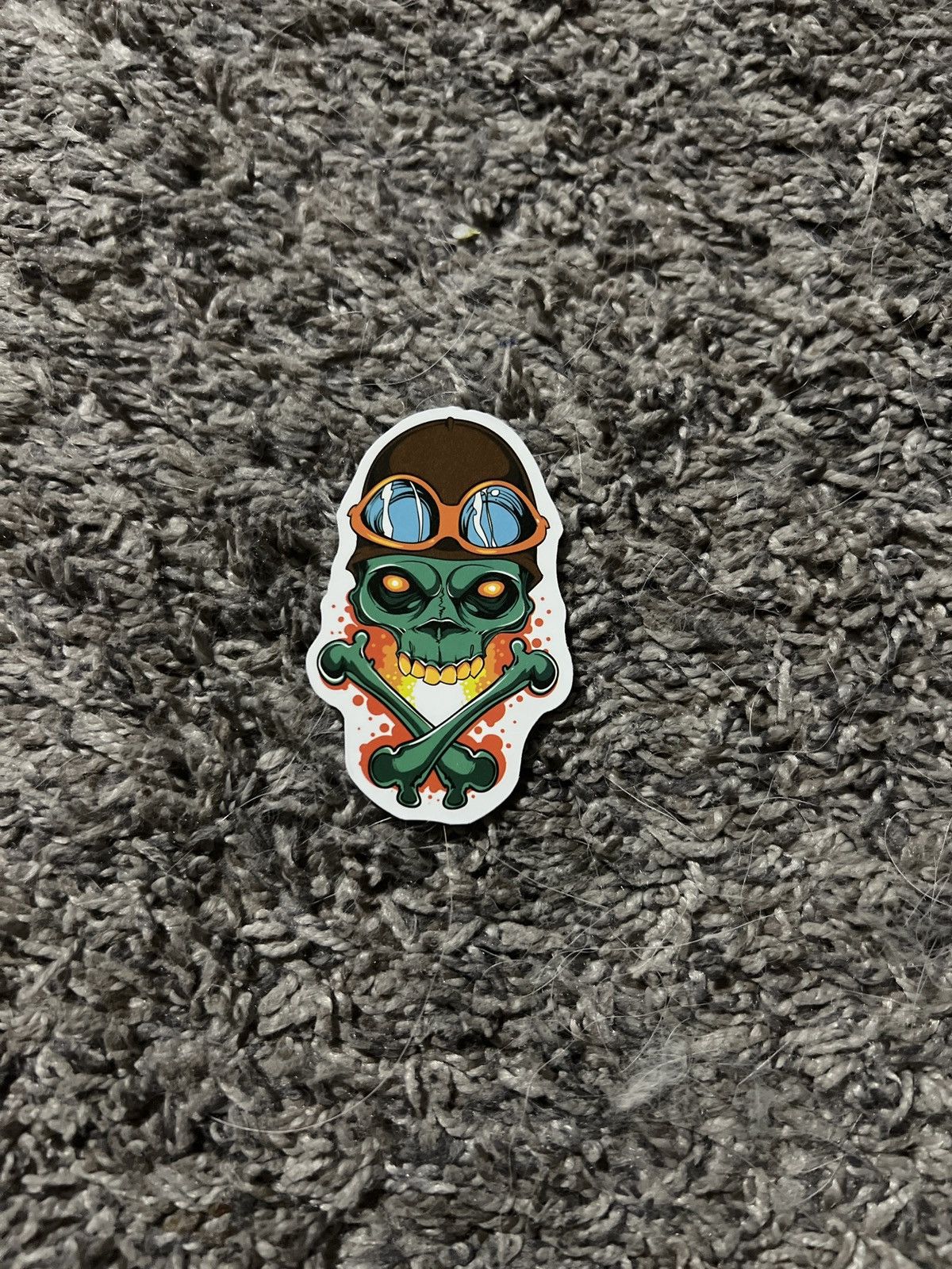 Hypebeast Pilot Skull Sticker Size ONE SIZE - 1 Thumbnail