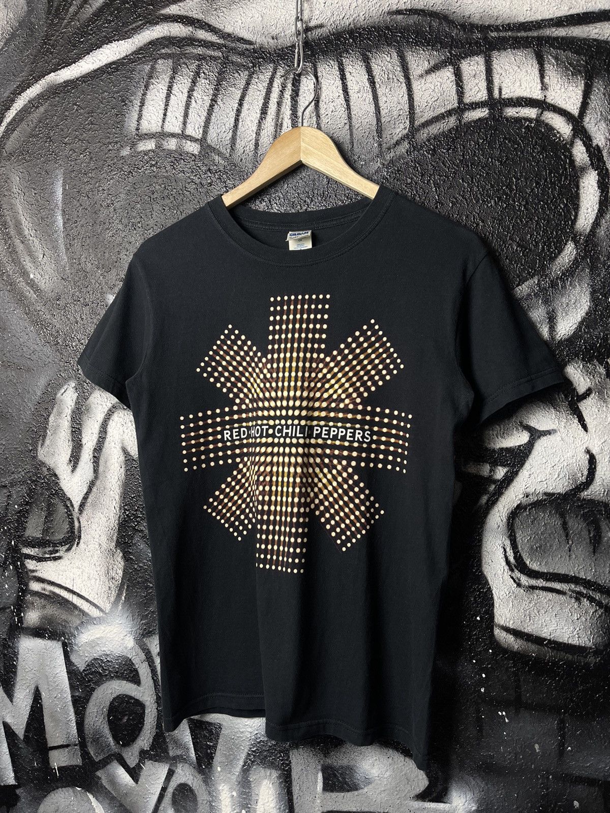 Gildan Red Hot Chili Peppers Vintage Gildan Black T-Shirt Size S Size US S / EU 44-46 / 1 - 1 Thumbnail