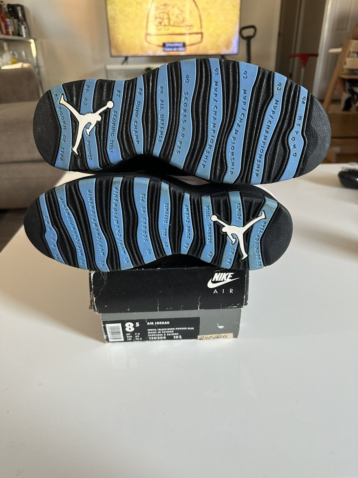 Jordan Brand × Nike Jordan 10 OG Charlotte Hornets (1994) - sz 8.5 Size US 8.5 / EU 41-42 - 7 Thumbnail