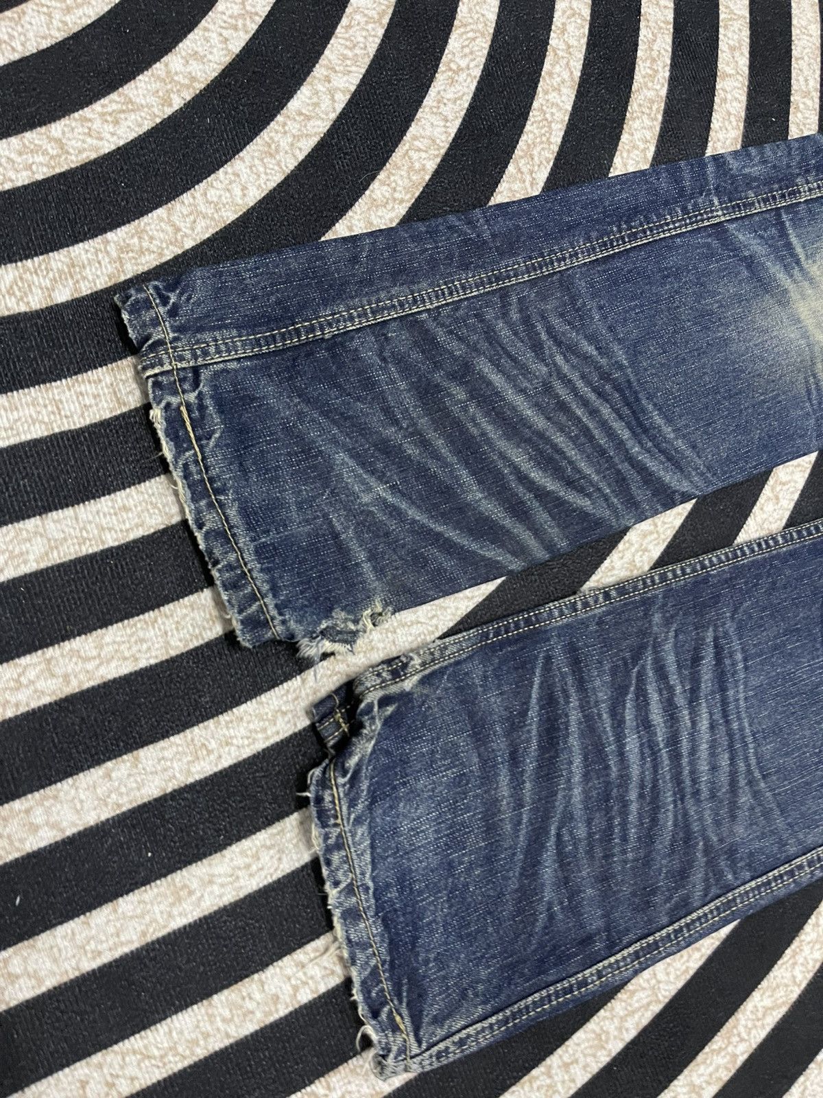 Japanese Brand 2000s CRAZY LEOPARD DENIM JEANS DISTRESSED RARE DESIGN Size US 30 / EU 46 - 4 Thumbnail