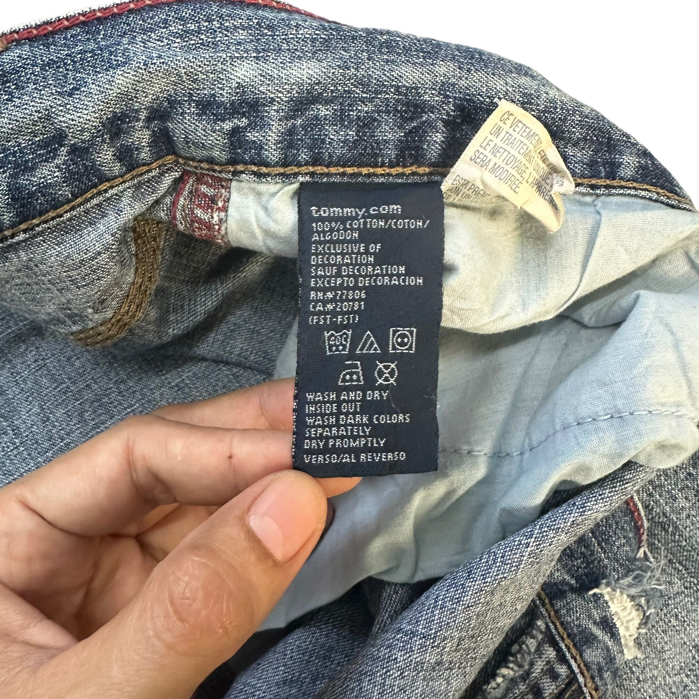 Tommy Hilfiger TOMMY HILFIGER CARPENTER DENIM SHORTS #8410-008 Size US 44 / EU 60 - 9 Thumbnail
