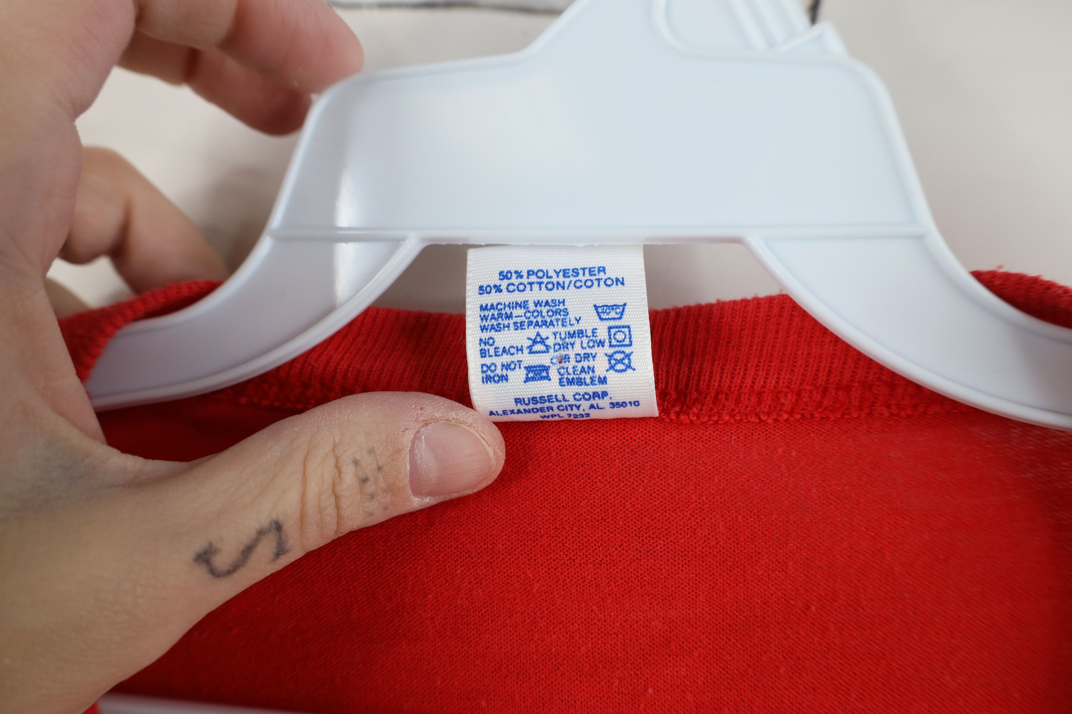 Russell Athletic Vintage 80s 90s Russell Athletic Blank Knit T-Shirt Red USA Size US L / EU 52-54 / 3 - 6 Thumbnail