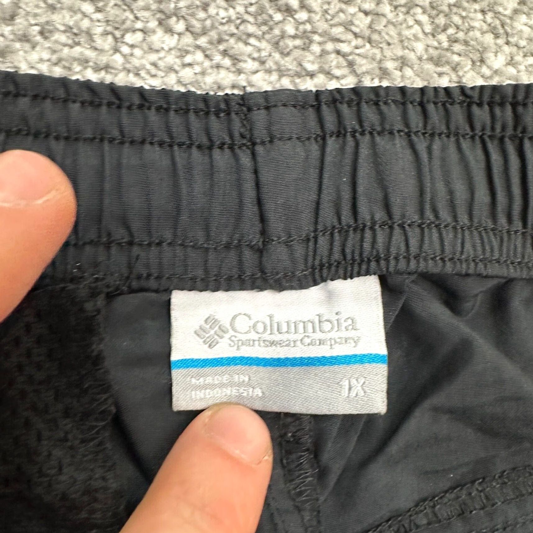 Vintage Columbia ShortS Womens 1X Black Lightweight Elastic Waist Active Pockets Size 40" / US 18 - 5 Thumbnail