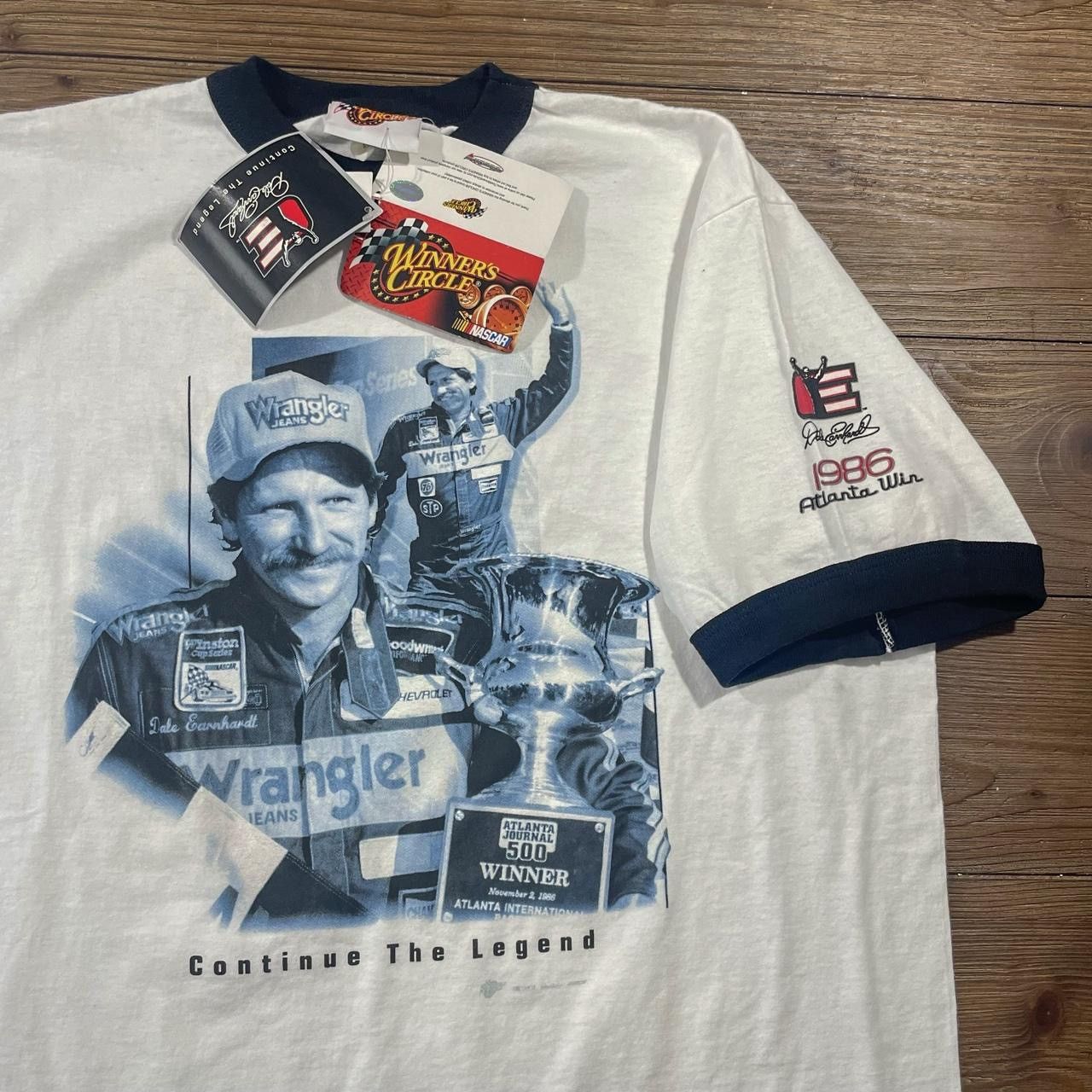 NASCAR × Vintage × Winners Circle DSNWT 2007 Dale Earnhardt ‘Continue The Legend’ T-Shirt Size US XL / EU 56 / 4 - 2 Thumbnail