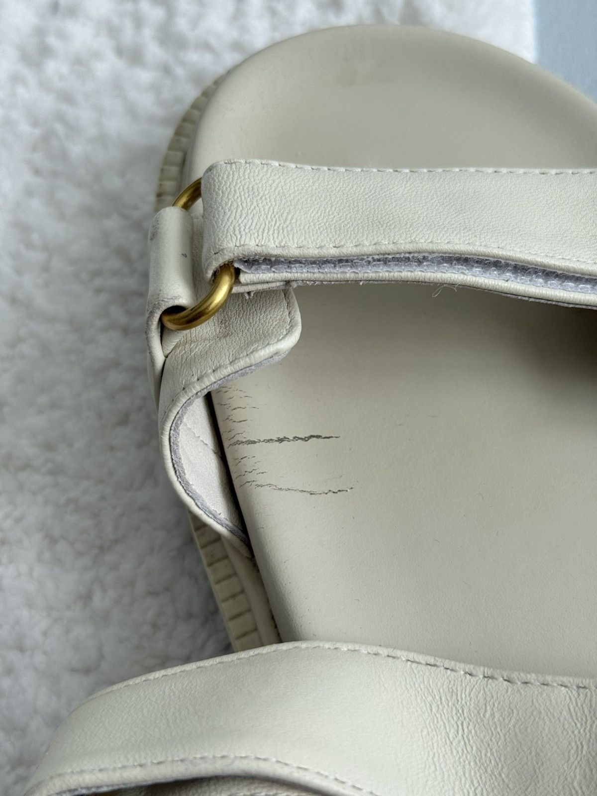 Dior Dior Dioract Sandal Ivory Lambskin Gold Logo Size US 9 / IT 39 - 18 Thumbnail