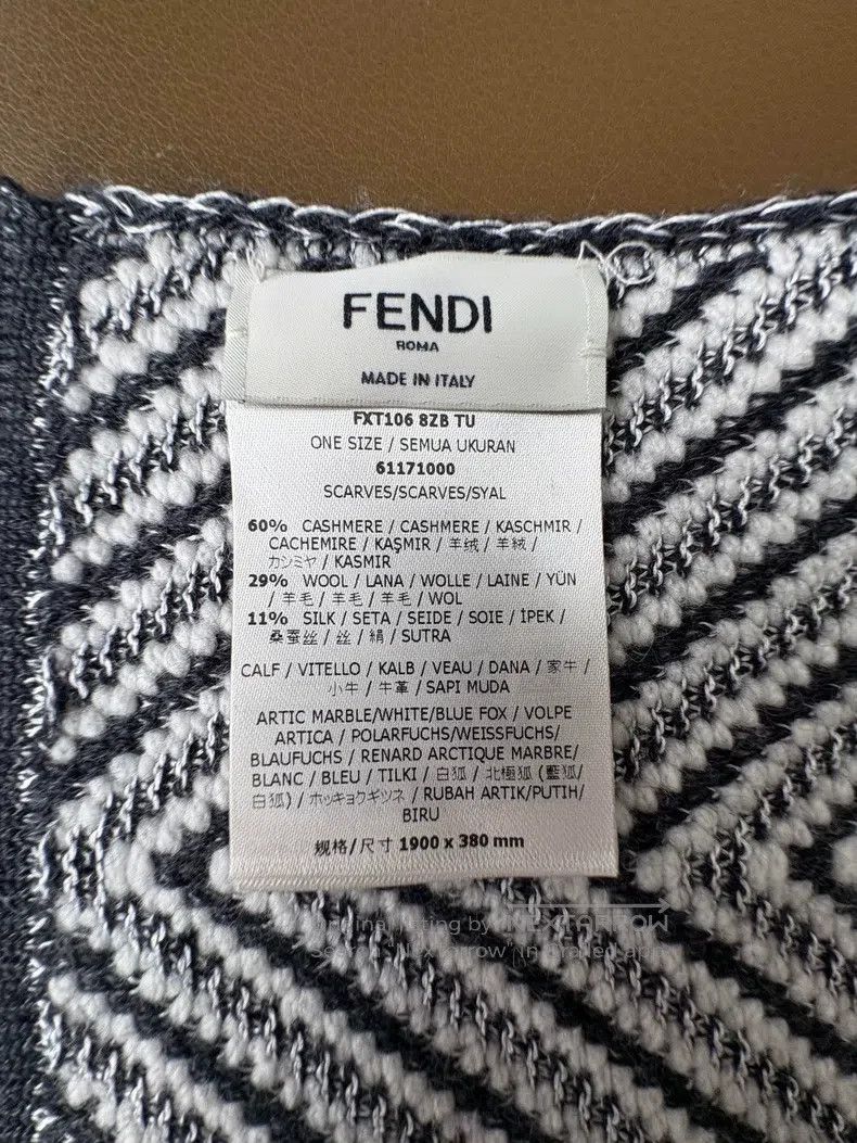 Fendi Fendi size 1900*380mm Black and white 'La Vie en Rose' cash Size ONE SIZE - 5 Thumbnail