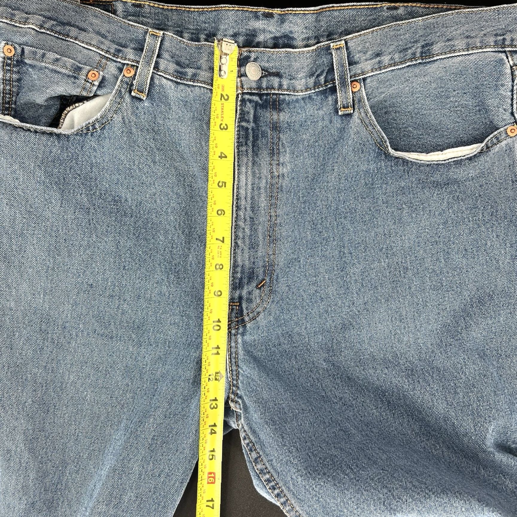 Levi's VINTAGE Levi's 550 Jeans Mens 40x30 Blue Light Wash Relaxed Fit Tapered 5-Pocket Denim Cotton Zip Closure Mens Size US 40 / EU 56 - 6 Thumbnail