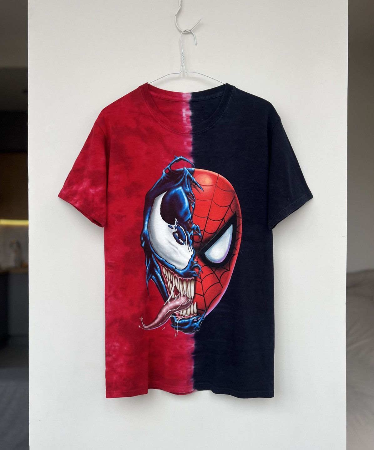 Marvel Comics VINTAGE 2000s SPIDERMAN X VENOM FADED TEE IRONMAN X-MEN Size US S / EU 44-46 / 1 - 1 Thumbnail