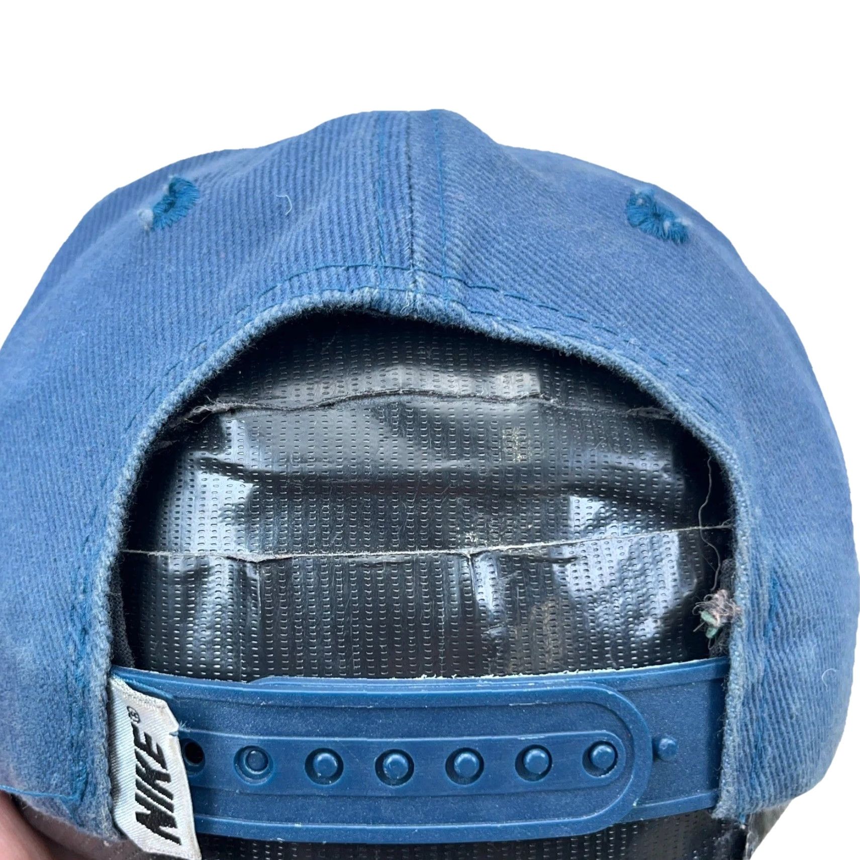 Nike Vintage Nike Hat Cap Snap Back Blue White Center Swoosh 90s Y2K Faded Grunge Size ONE SIZE - 2 Thumbnail