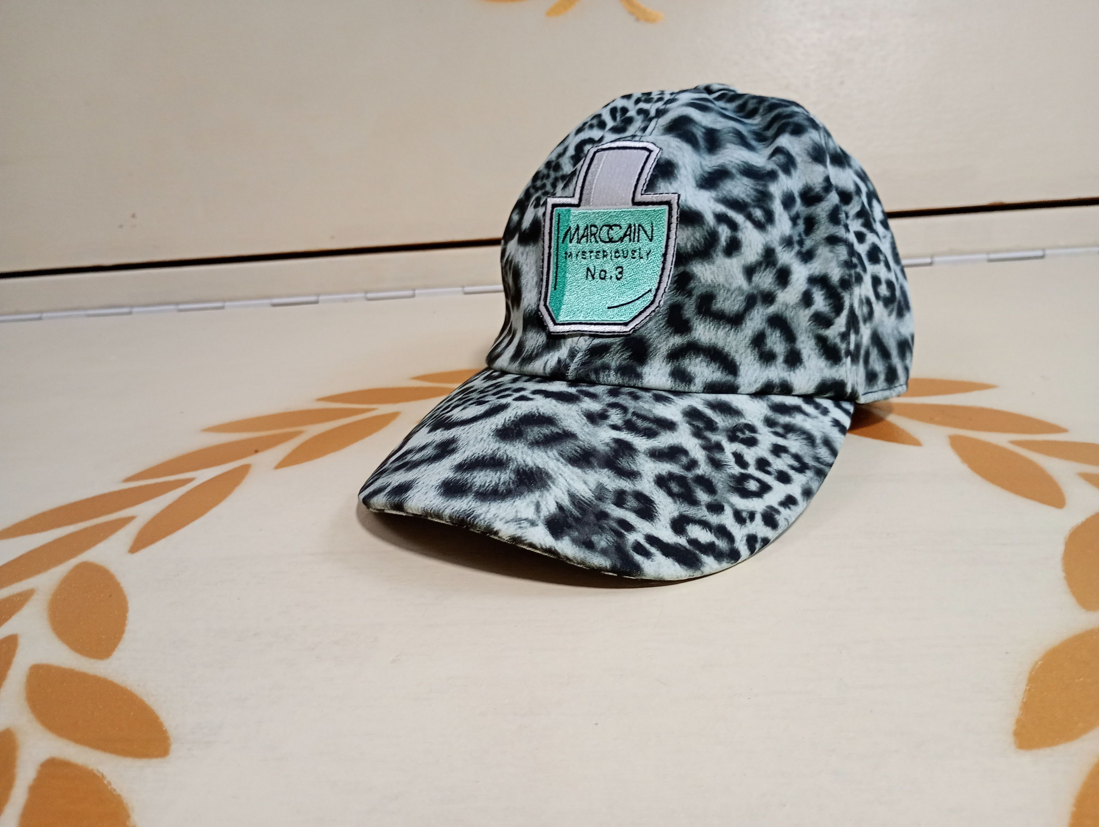 Vintage Marc Cain Leopard Print Cap Vintage Size ONE SIZE - 1 Thumbnail