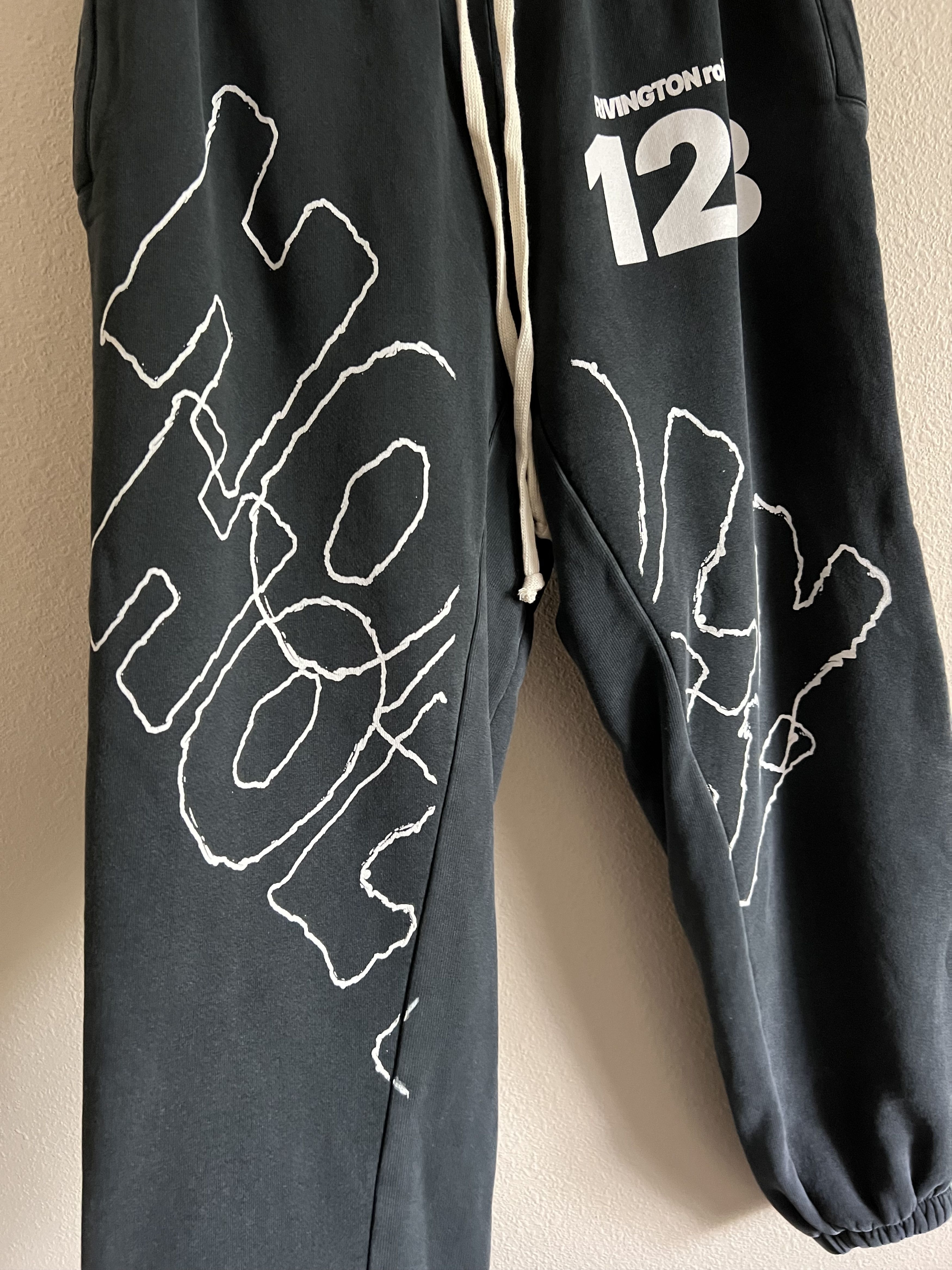 RRR-123 RRR-123 Holy Holy Sweatpants in Vintage Black Size US 32 / EU 48 - 5 Thumbnail