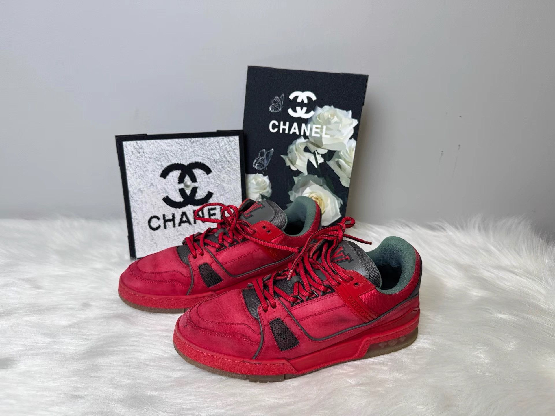Louis Vuitton Louis Vuitton Trainer Red Suede Sneakers K36 Size US 8 / EU 41 - 1 Thumbnail