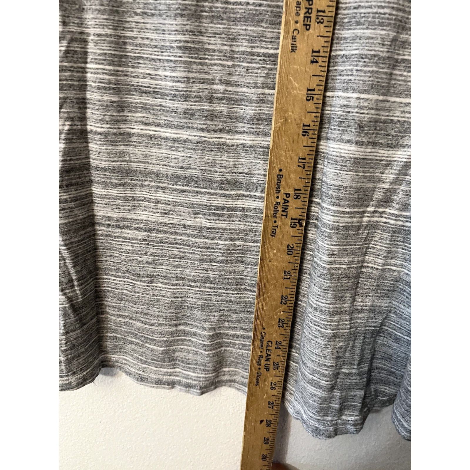 Gap VINTAGE Gap Body Women Shirt L Gray Long Sleeve Pullover Round Neck Adult Women/Gap Body Size L / US 10 / IT 46 - 4 Thumbnail