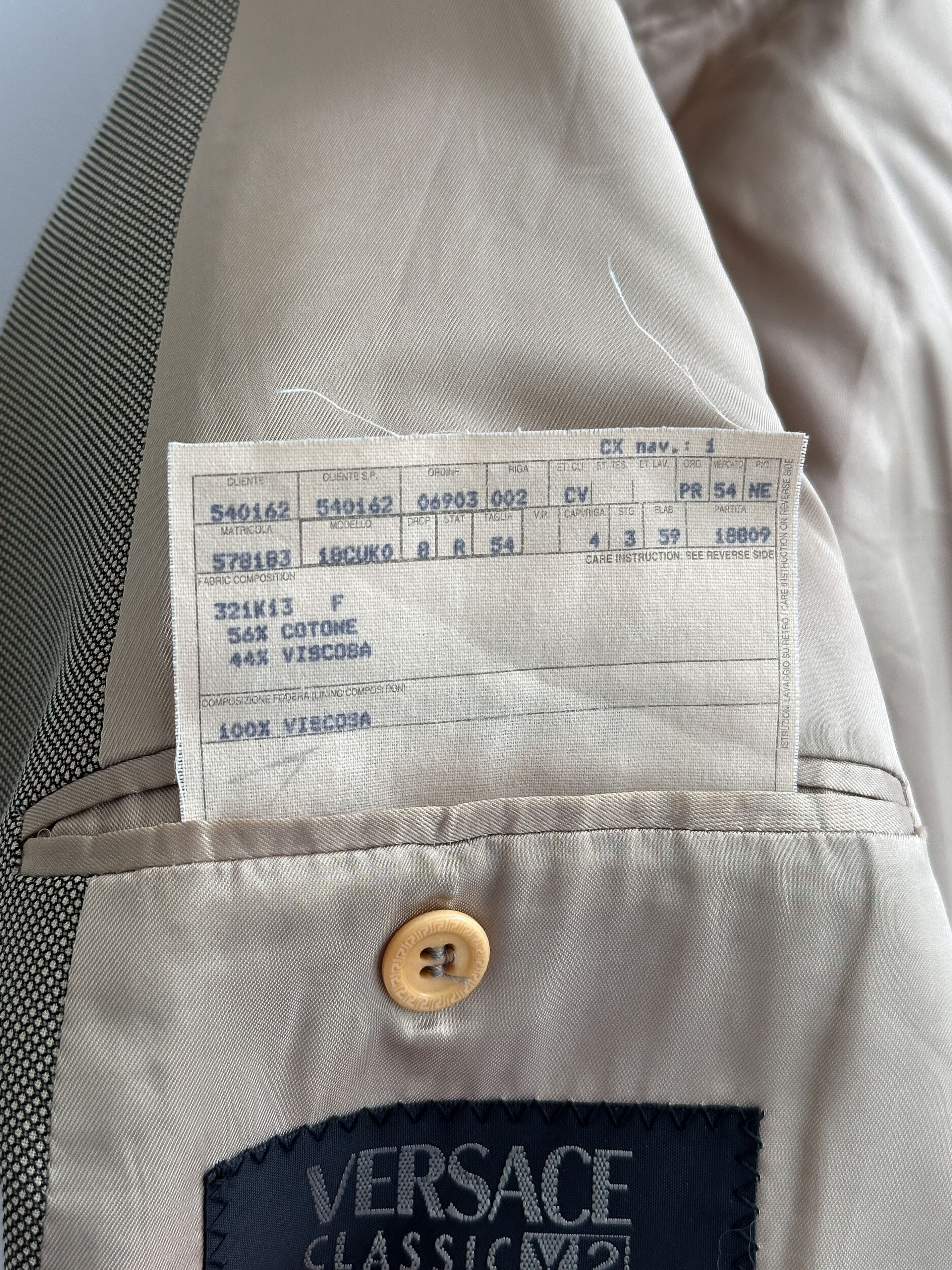 Vintage Vintage Versace V2 Classic Beige Blazer Size 54R - 10 Thumbnail